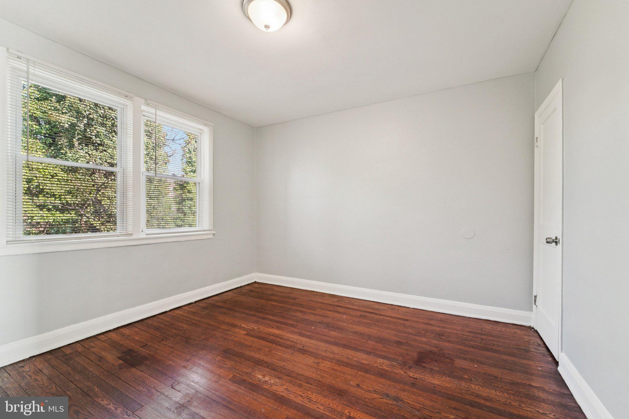 RAMBLEWOOD - Residential