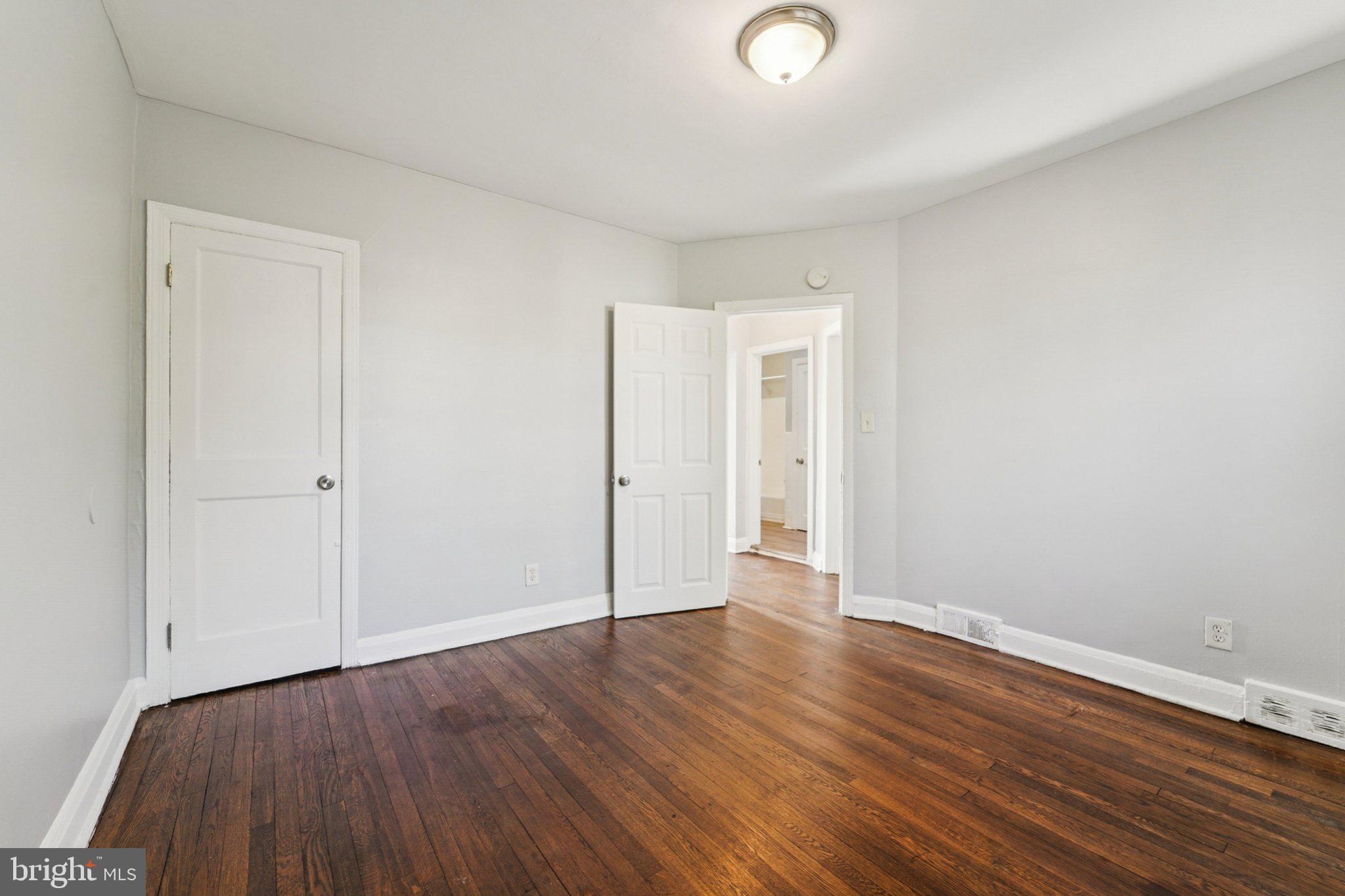 RAMBLEWOOD - Residential