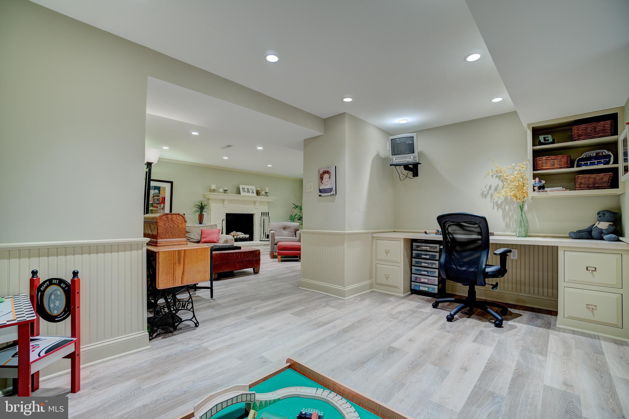 GREENE COUNTRIE VI - Residential