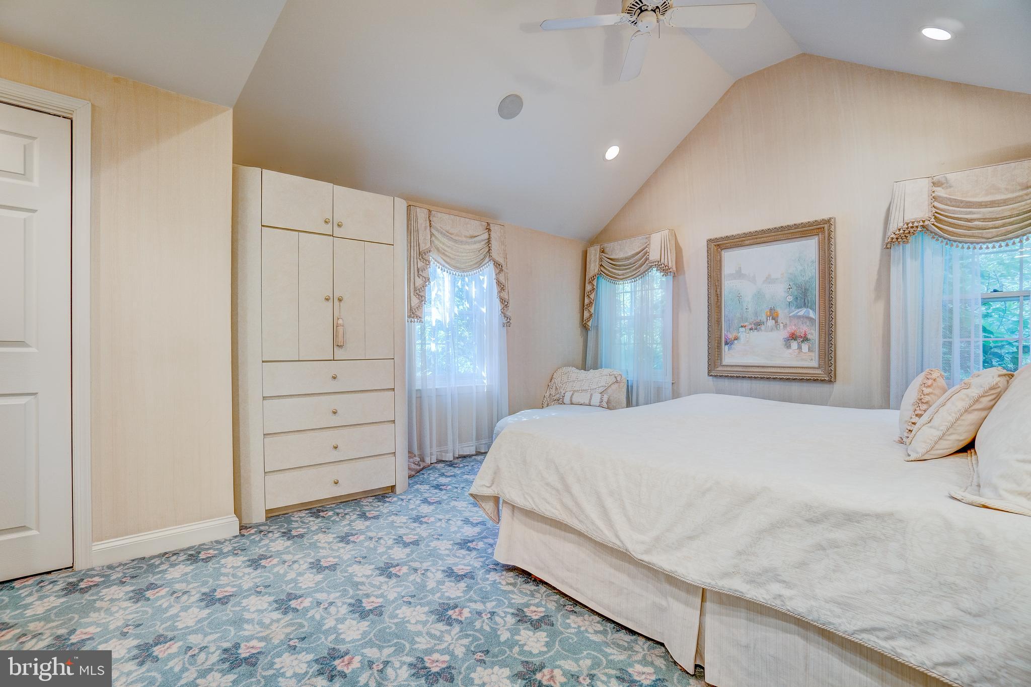 GREENE COUNTRIE VI - Residential