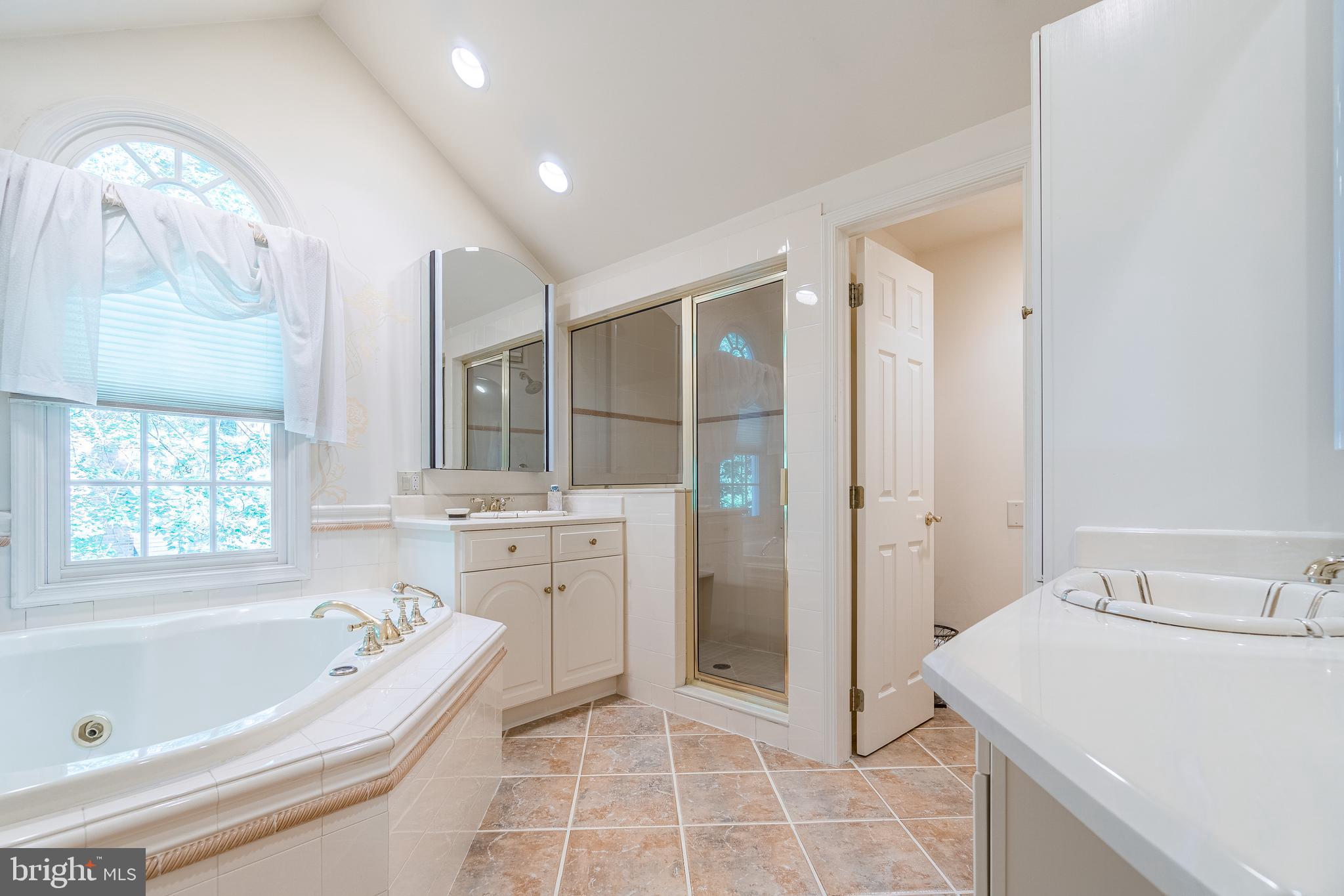 GREENE COUNTRIE VI - Residential
