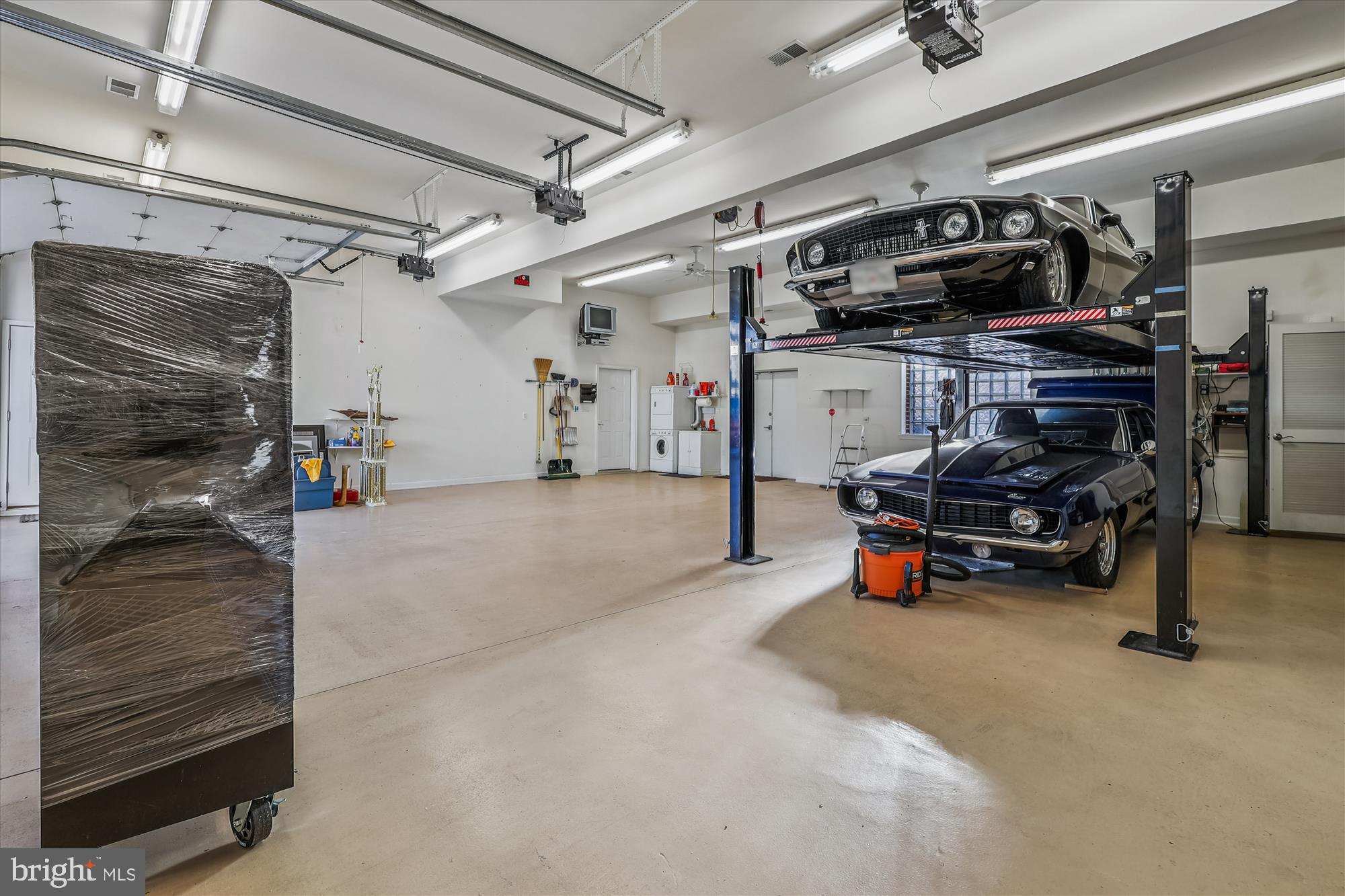 ORCHARD BEACH - Commercial Sale