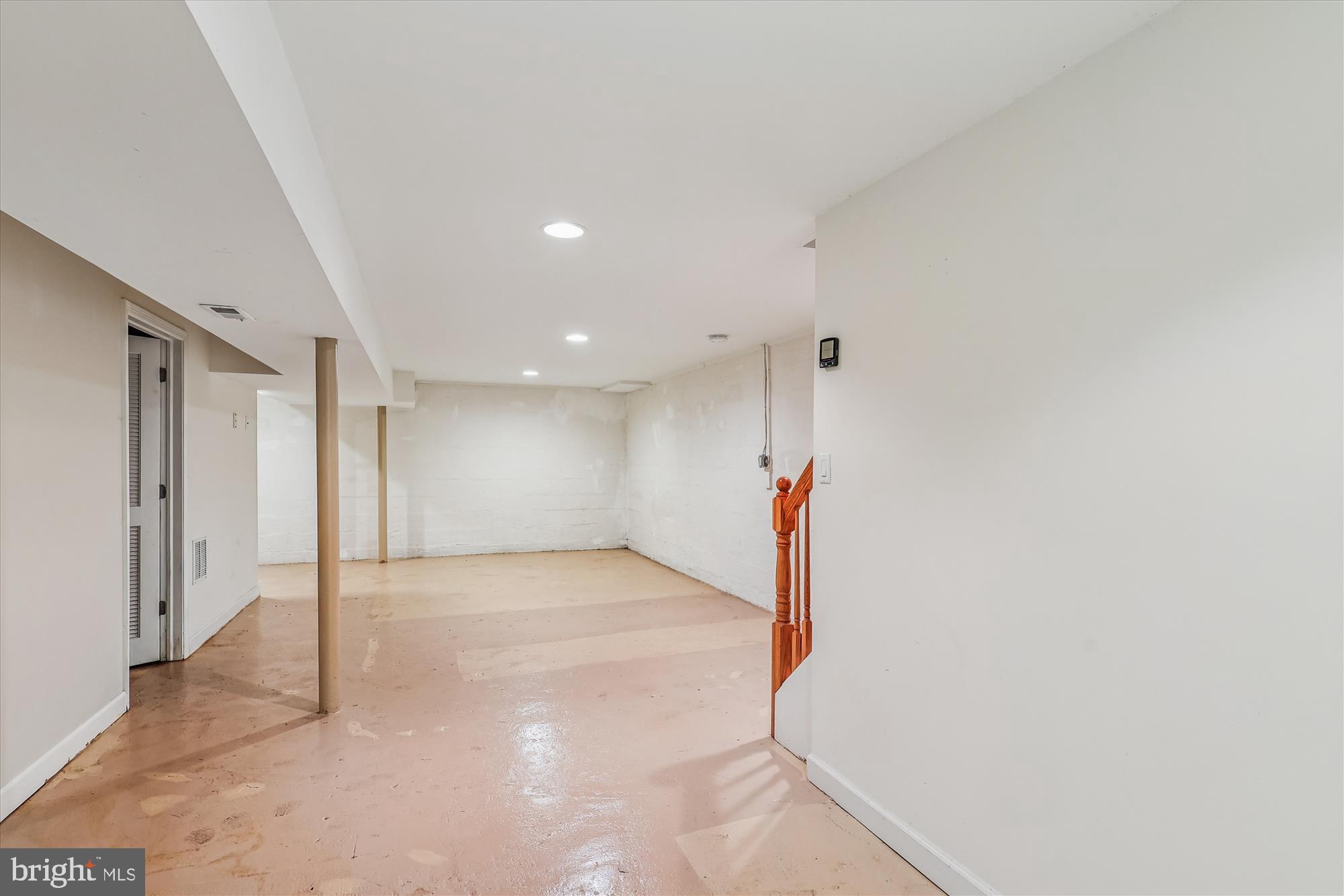 ORCHARD BEACH - Commercial Sale