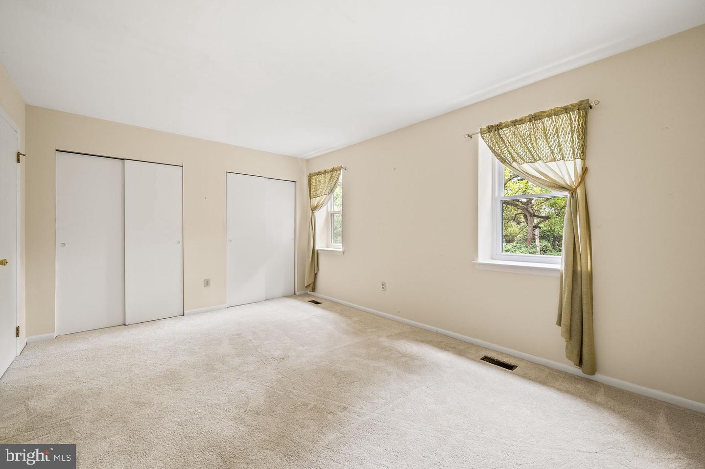 SEVEN SPRINGS - Residential Lease