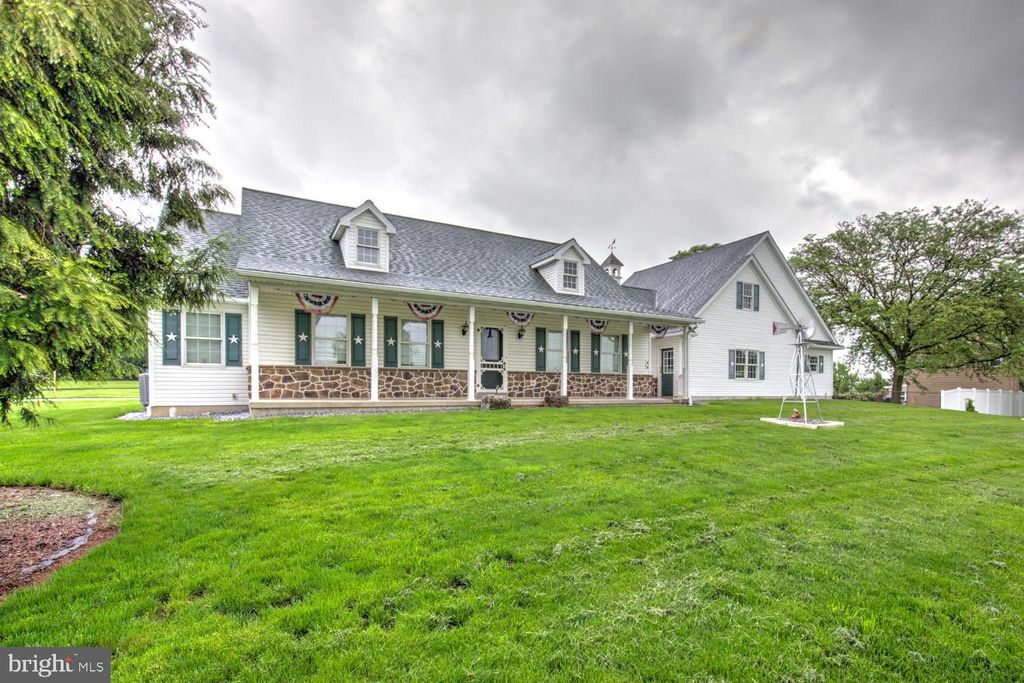 Photo of 57 Carriage Drive, GORDONVILLE, PA 17529 (MLS # PALA2069600)