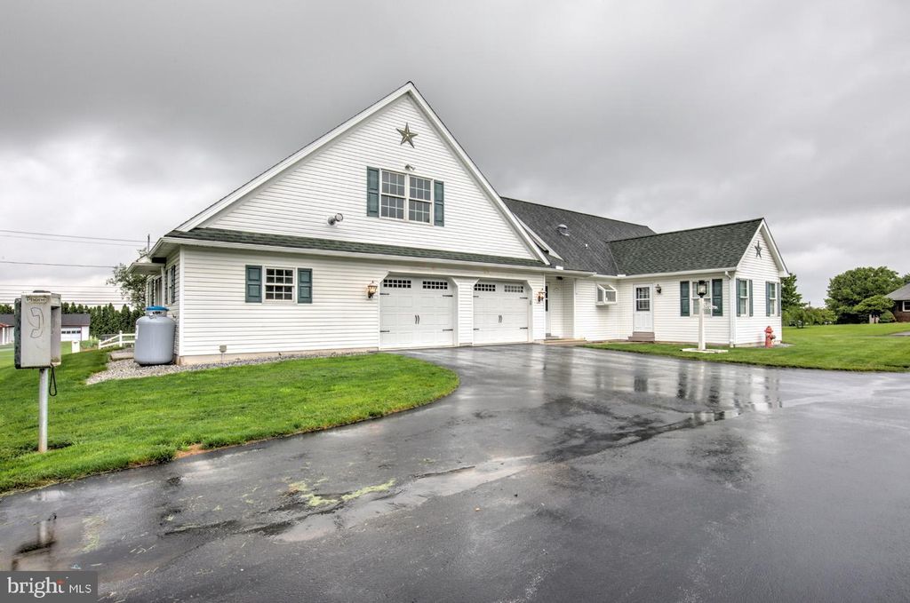 Photo of 57 Carriage Drive, GORDONVILLE, PA 17529 (MLS # PALA2069600)