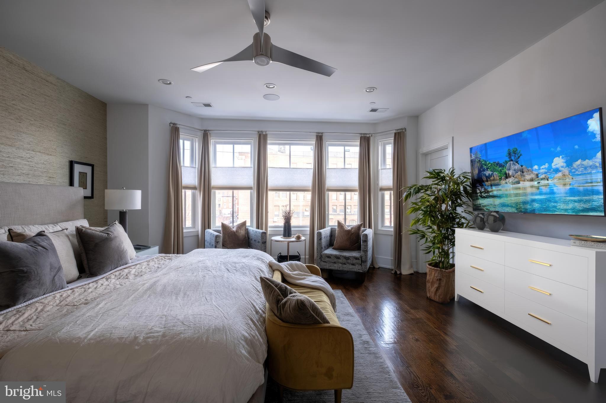 PHILADELPHIA - Residential
