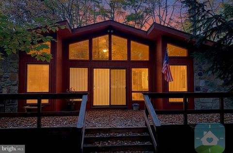 149 LIVINGSTON LANE GOULDSBORO PA 18424