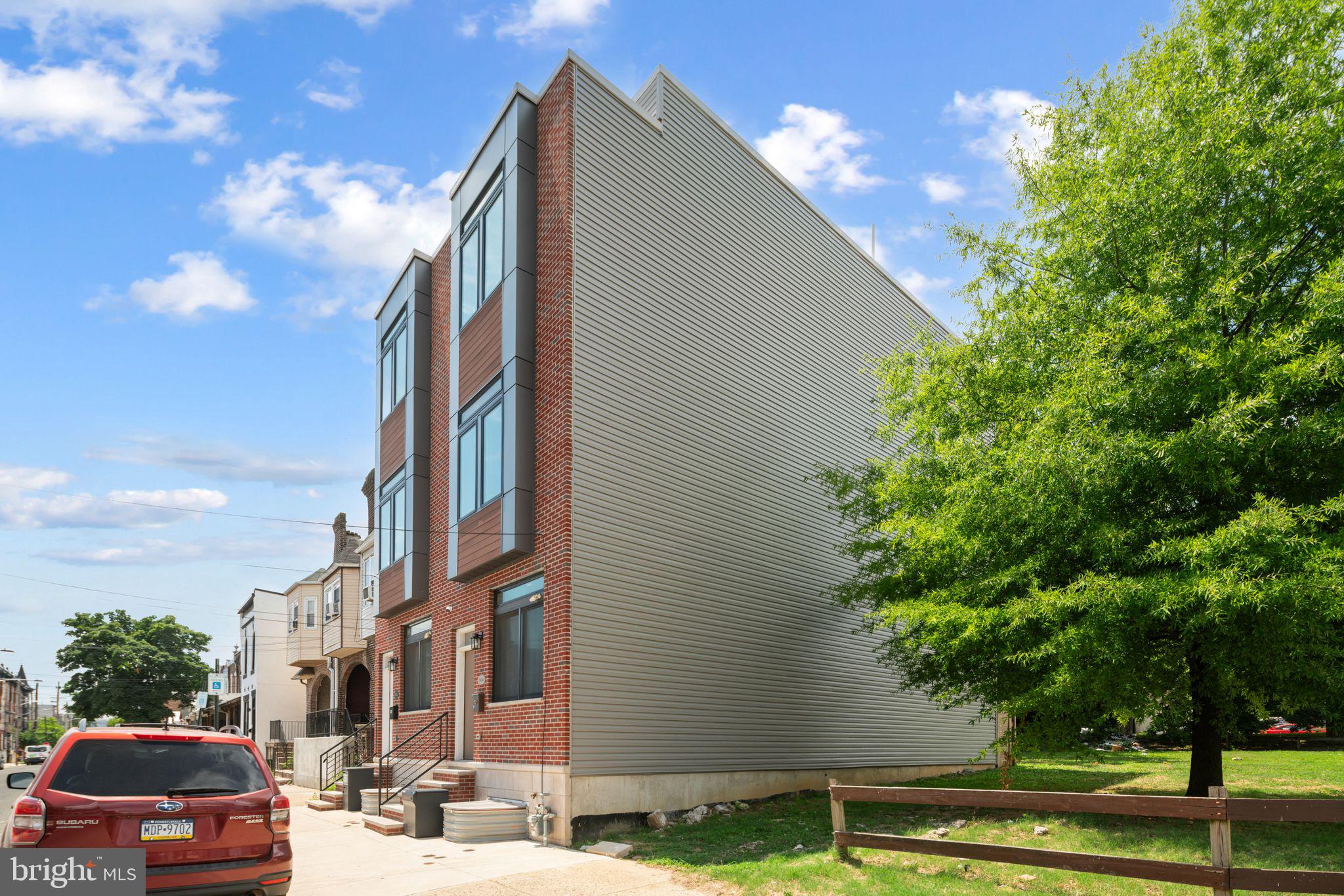 OLDE KENSINGTON - Residential