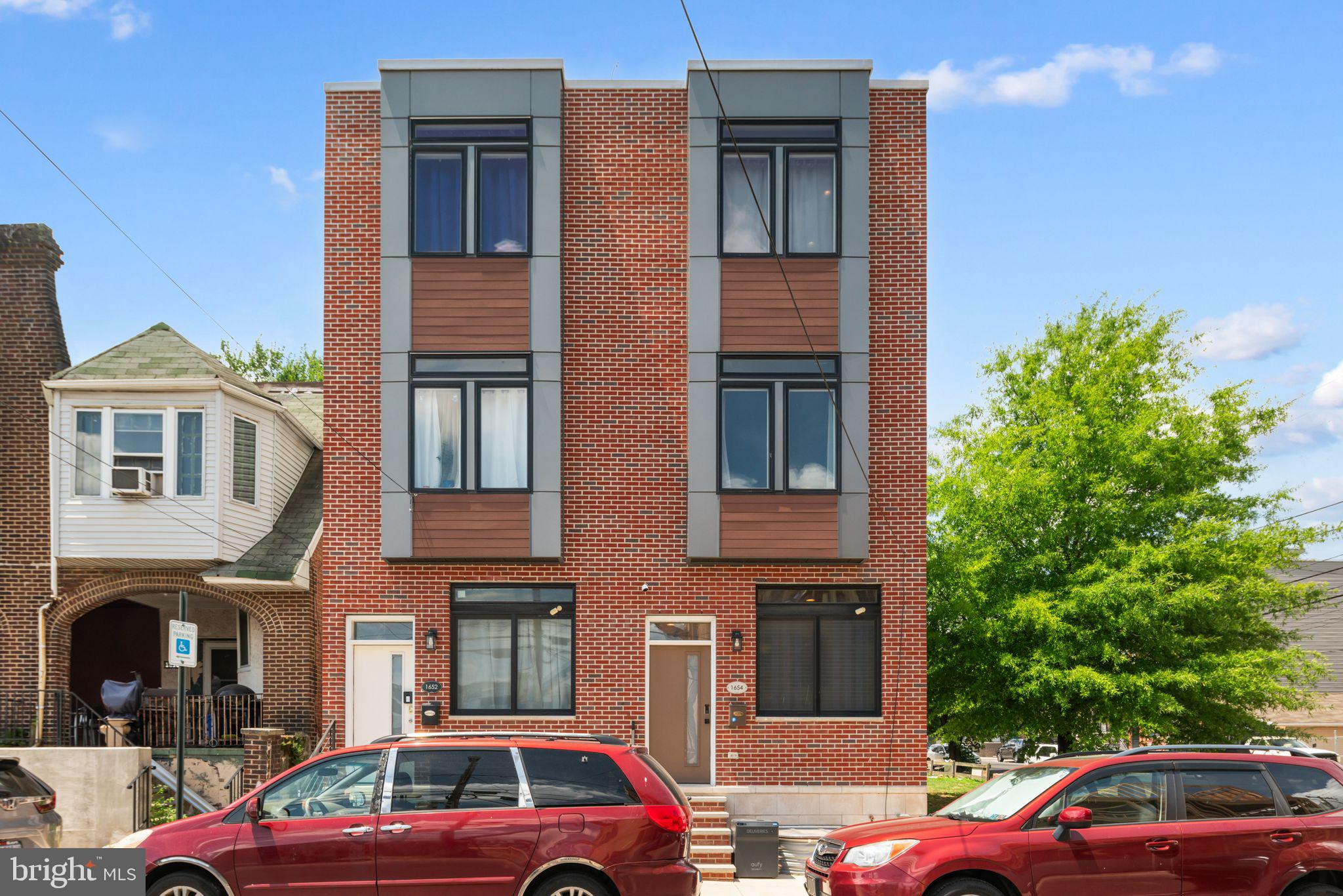 OLDE KENSINGTON - Residential