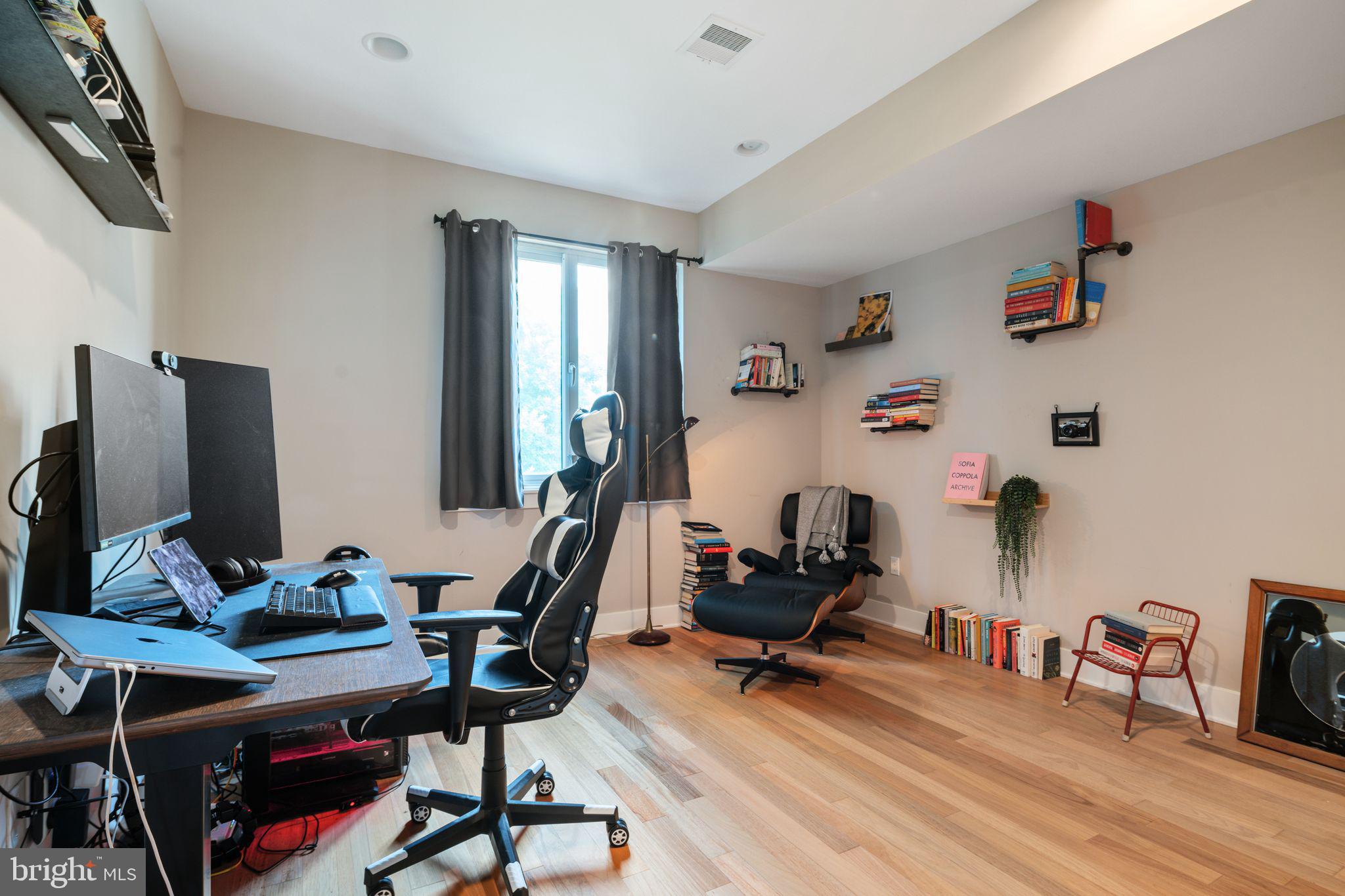 OLDE KENSINGTON - Residential