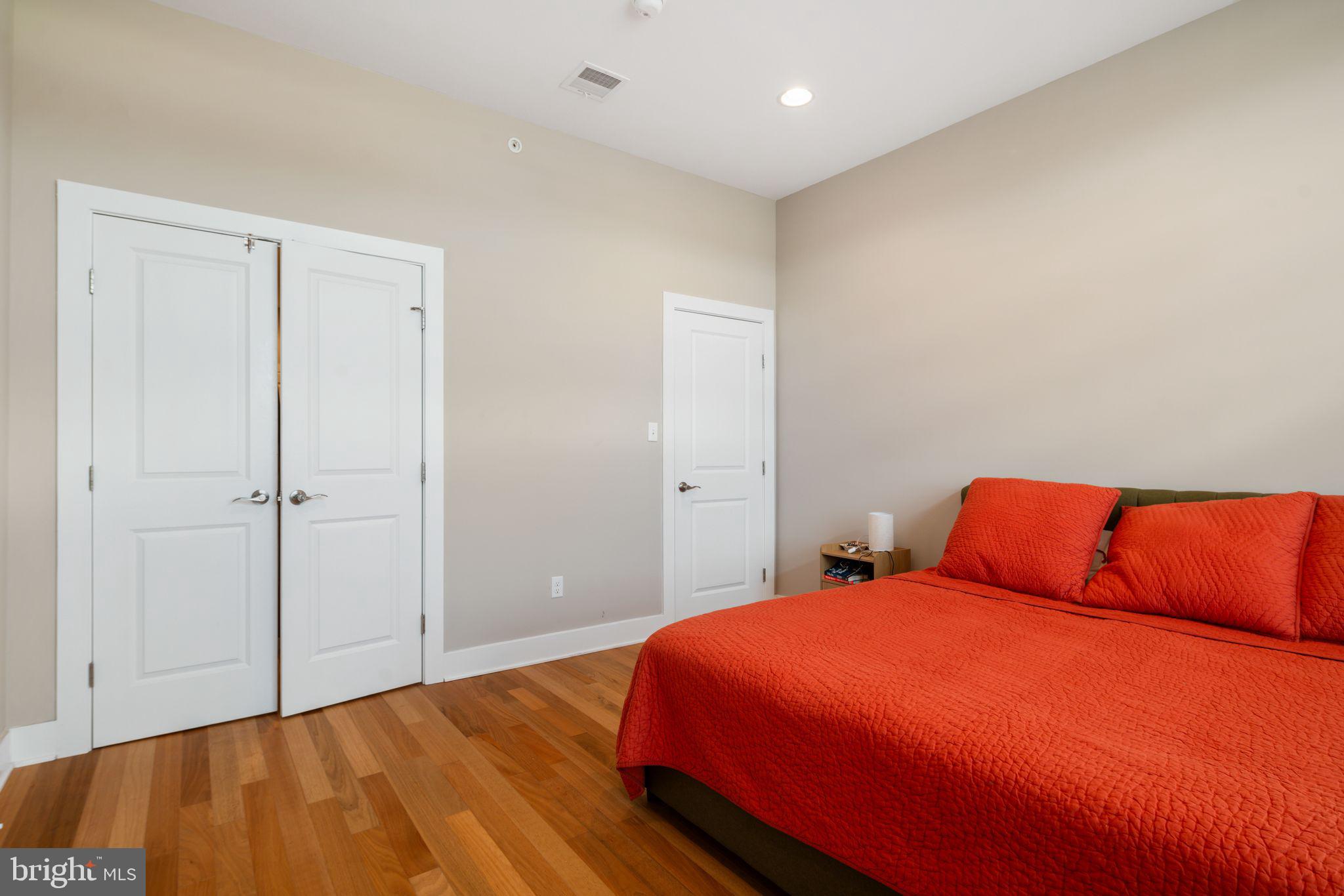 OLDE KENSINGTON - Residential