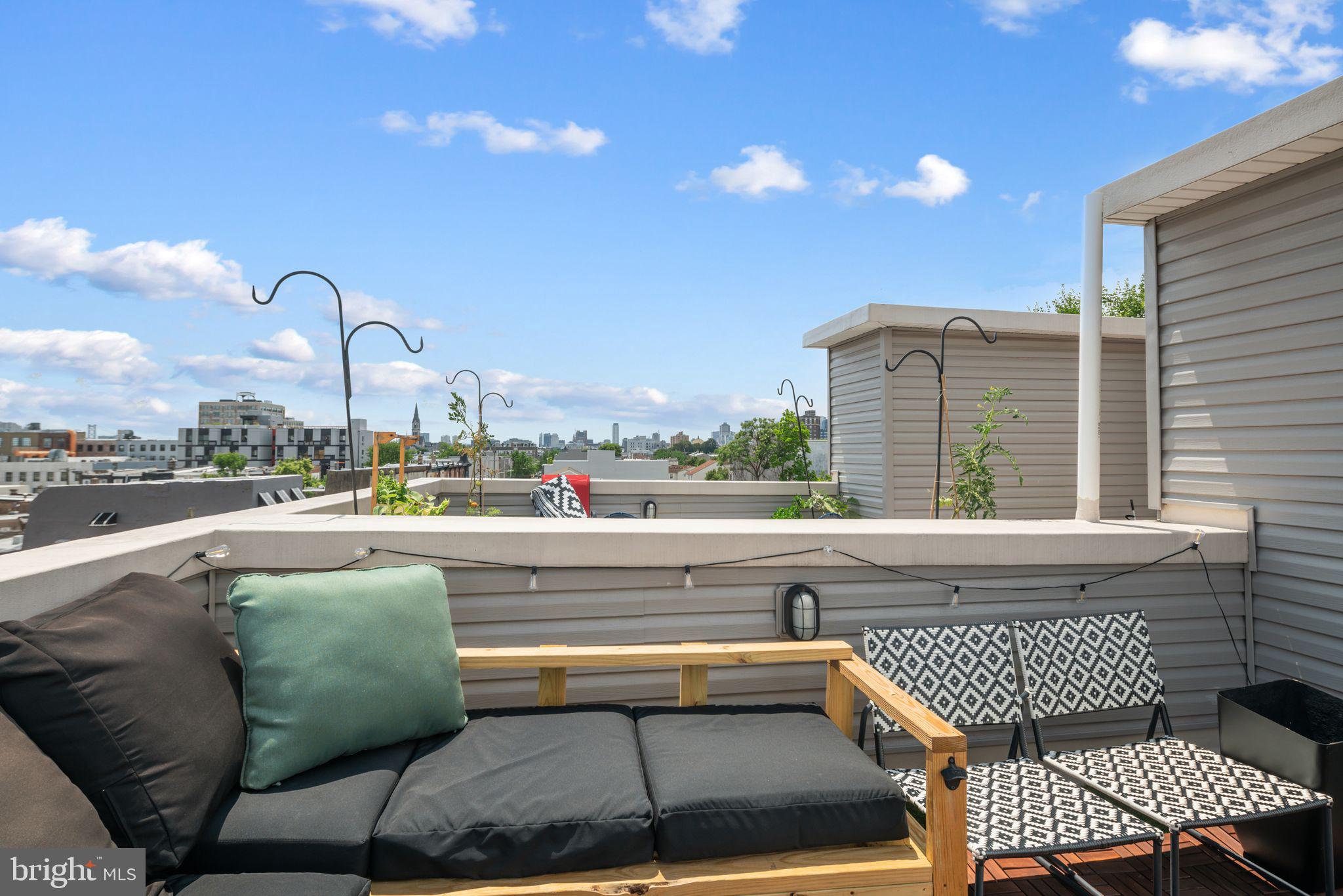 OLDE KENSINGTON - Residential