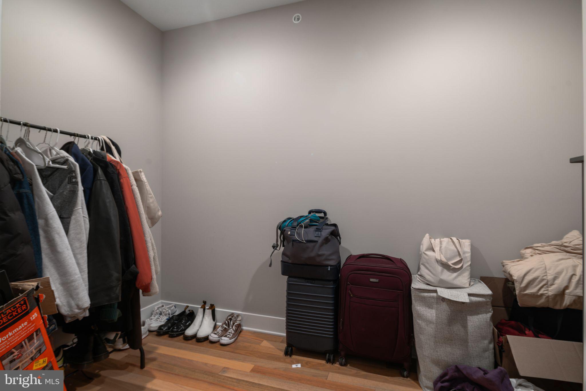 OLDE KENSINGTON - Residential