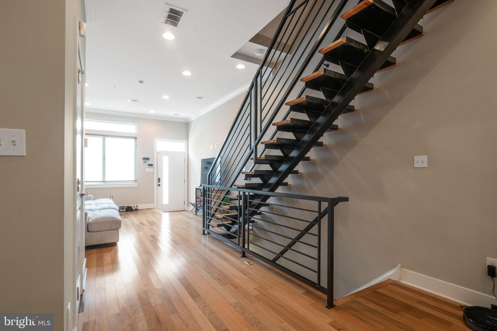 OLDE KENSINGTON - Residential