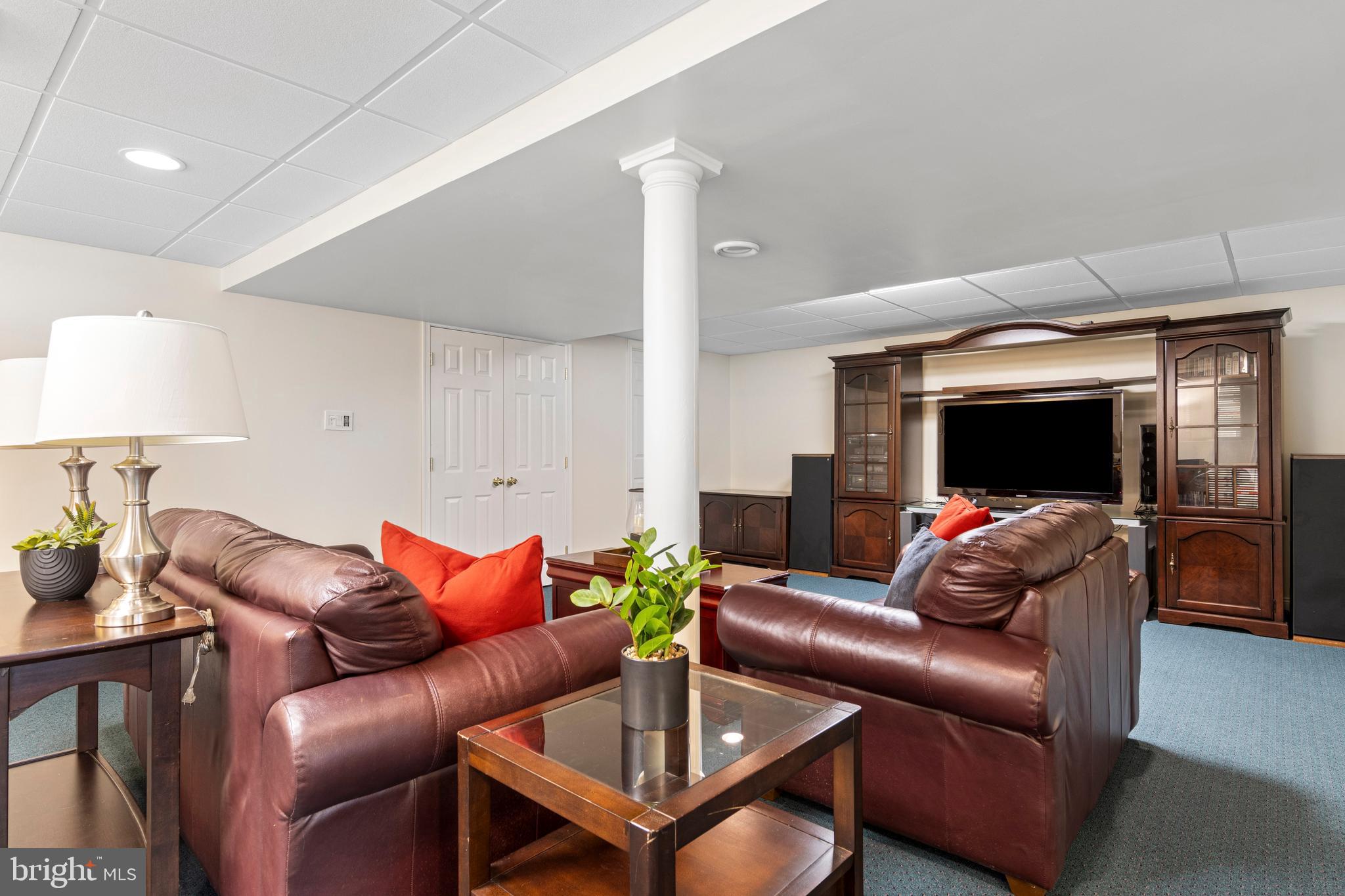 CEDAR GROVE FARM - Residential