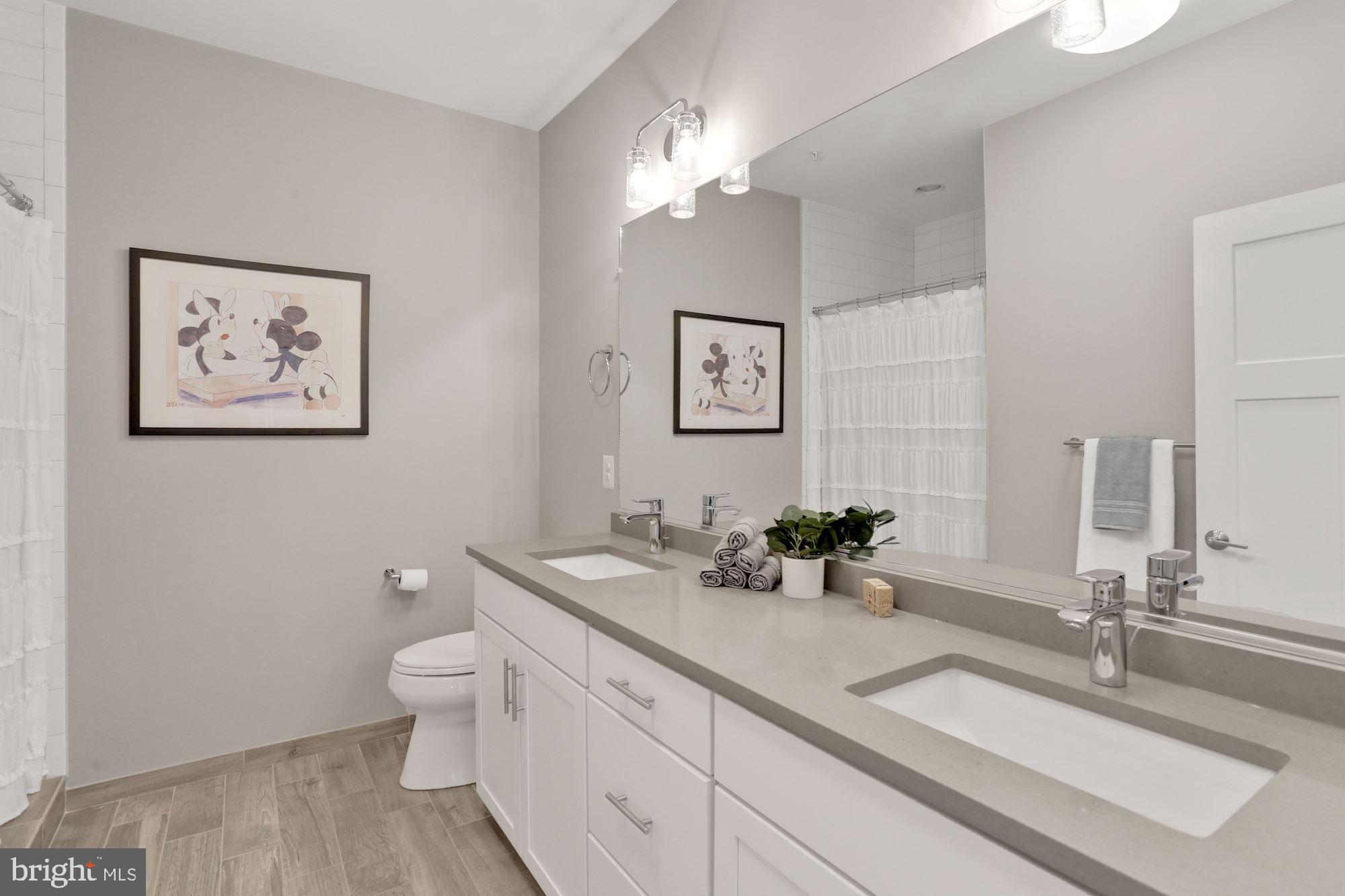 JUNCTION SQUARE - Residential Lease