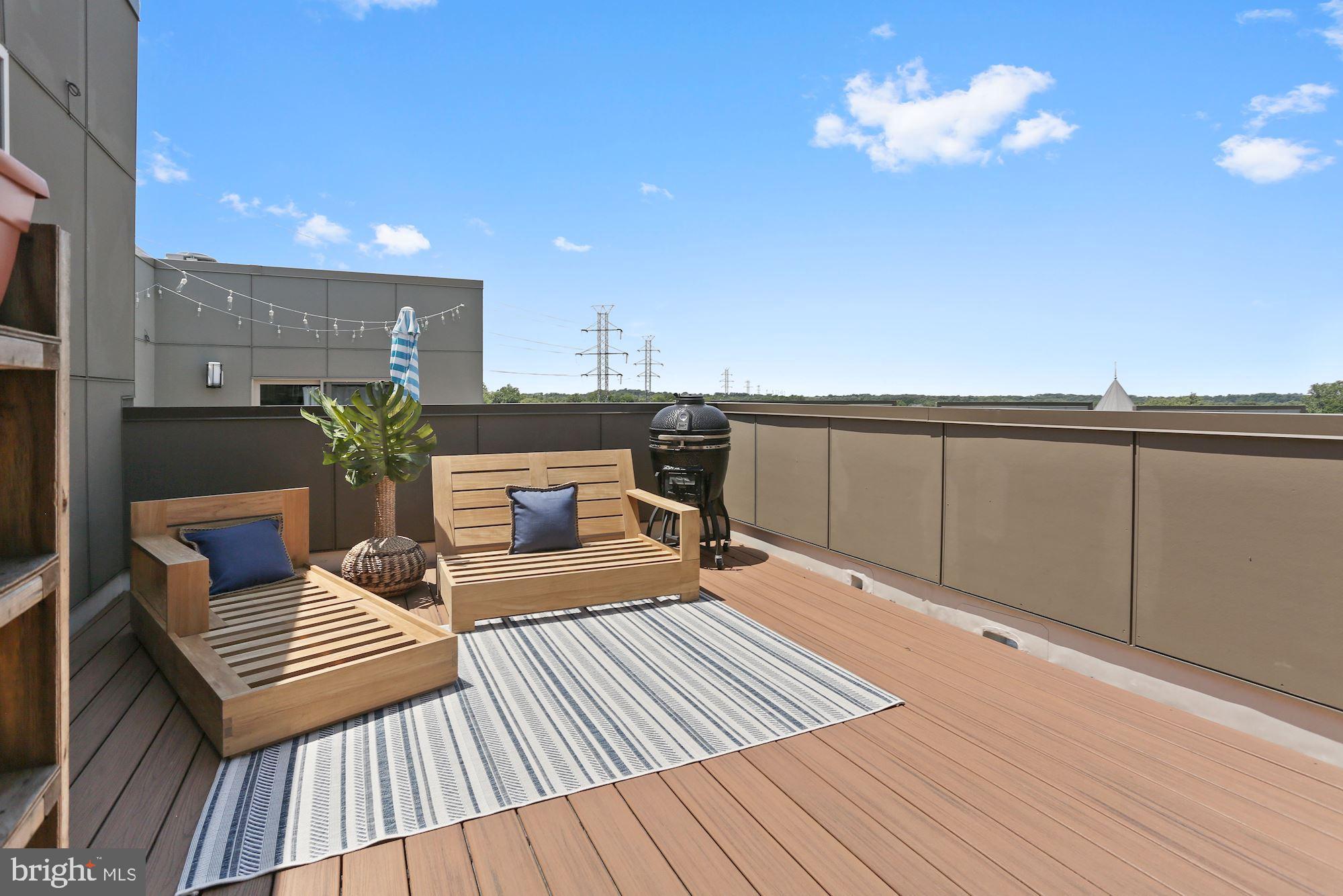 JUNCTION SQUARE - Residential Lease