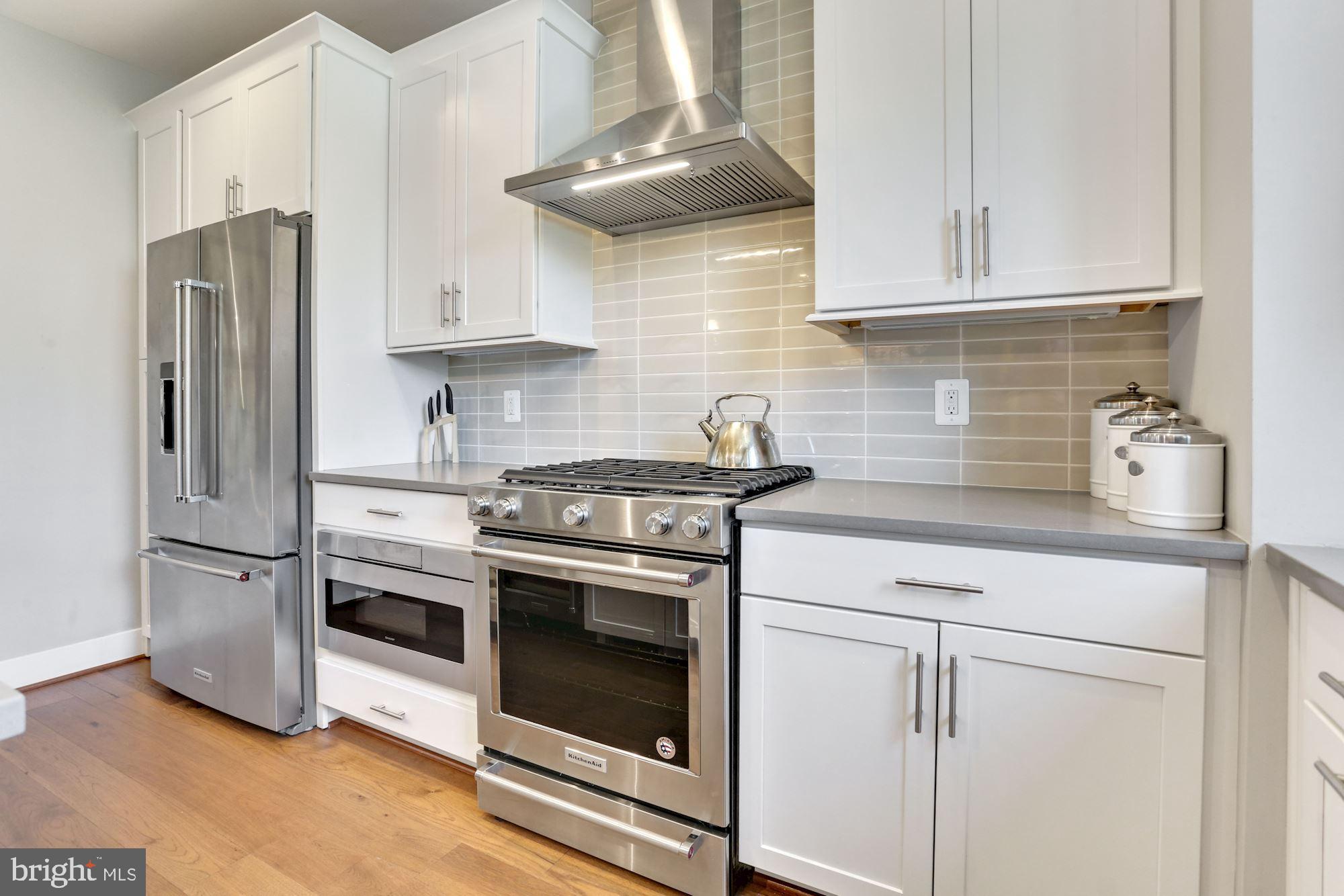 JUNCTION SQUARE - Residential Lease