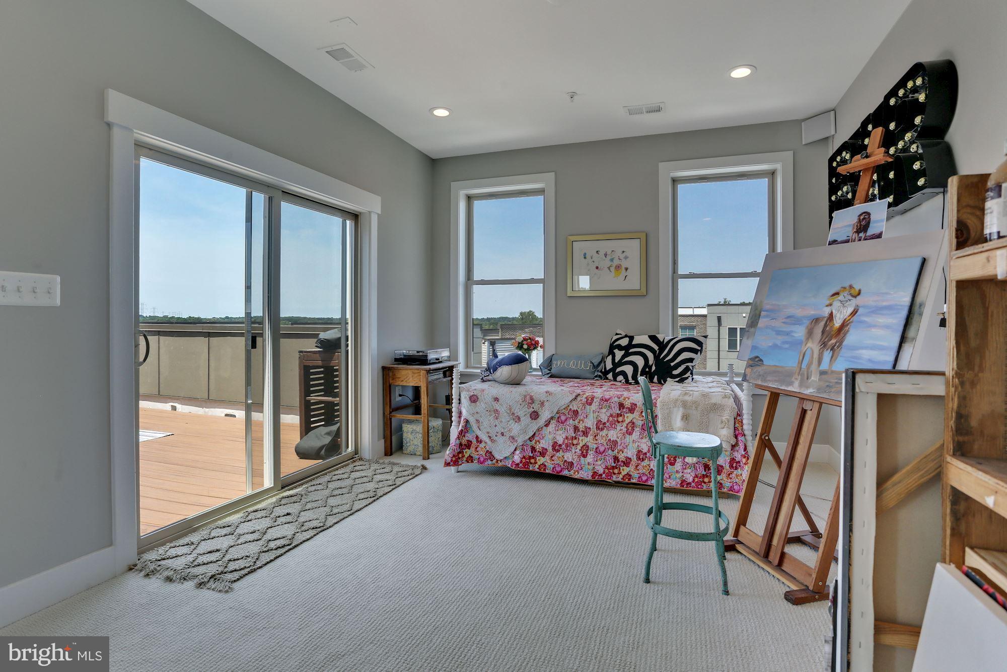 JUNCTION SQUARE - Residential Lease