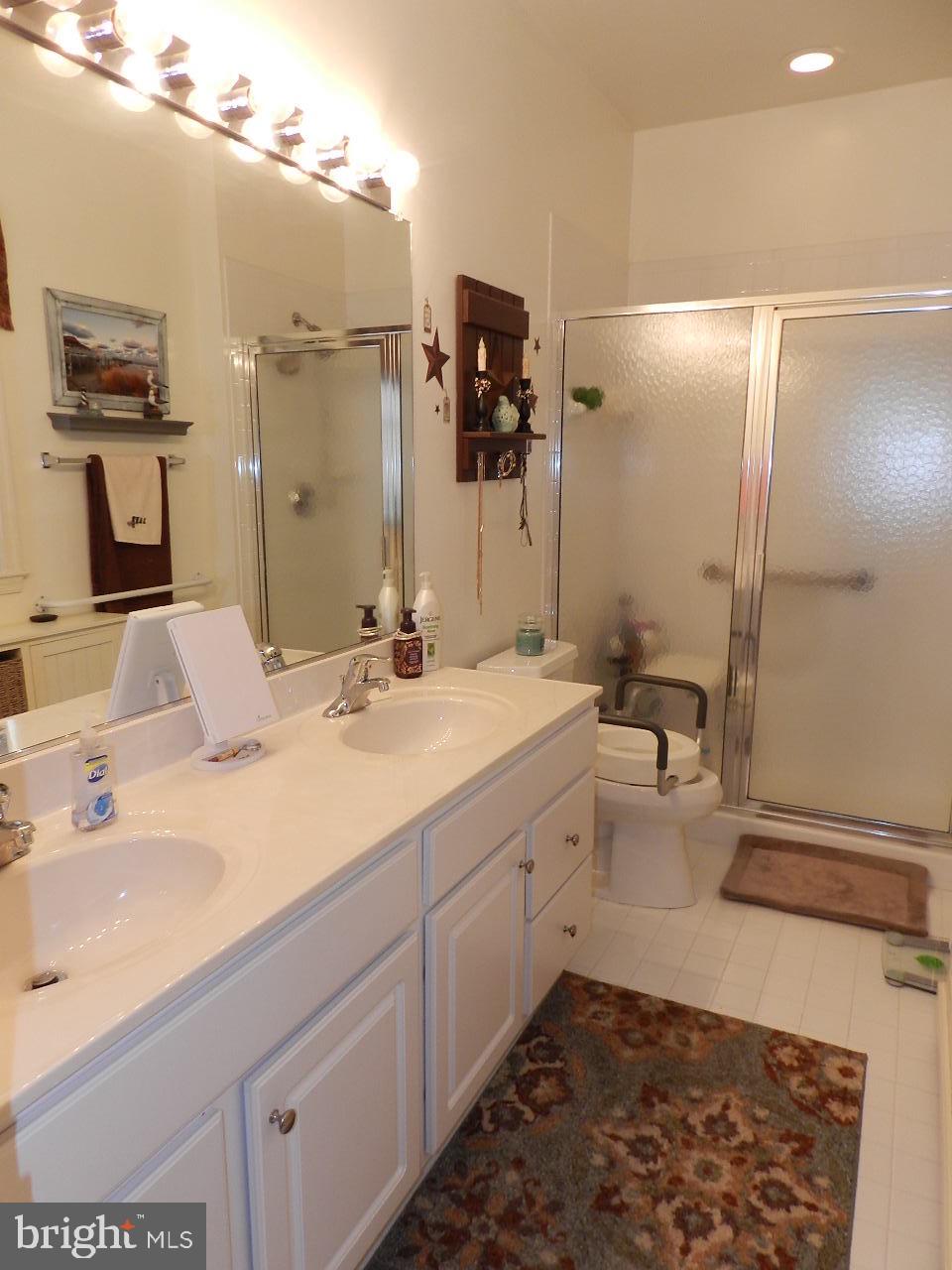 FALLS RUN - Residential