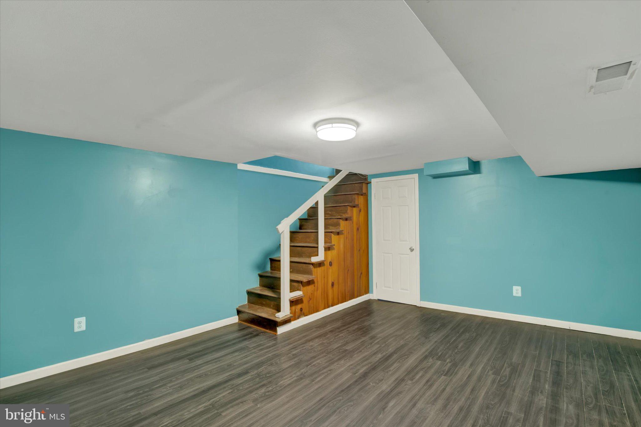 MIDDLESEX - Residential