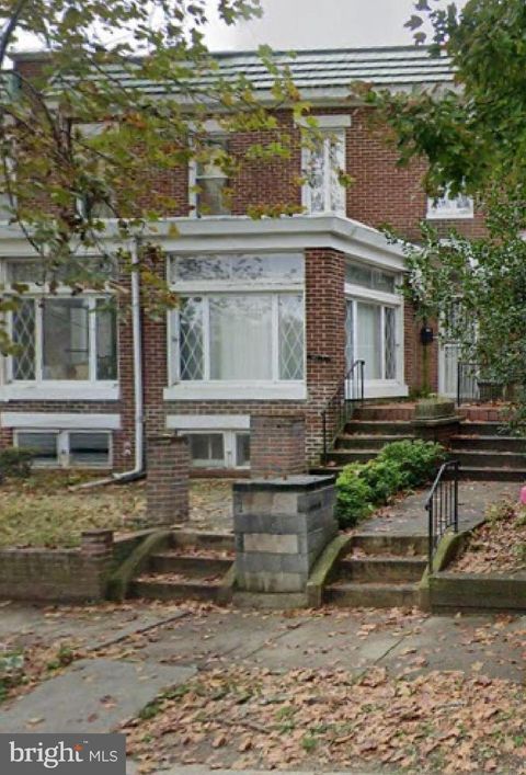 Townhouse For Sale - 3017 Shannon Dr<br/> BALTIMORE, MD 21213