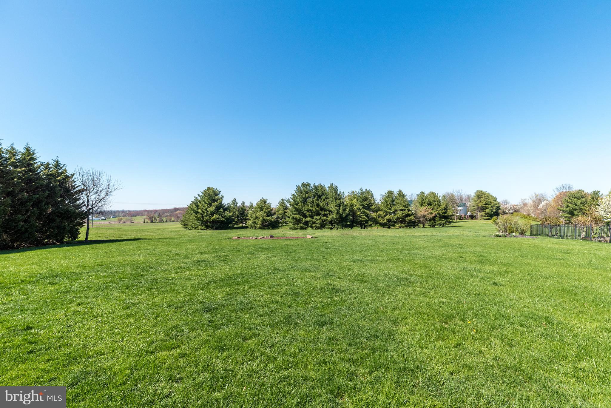 NORTHAMPTON CHASE - Residential