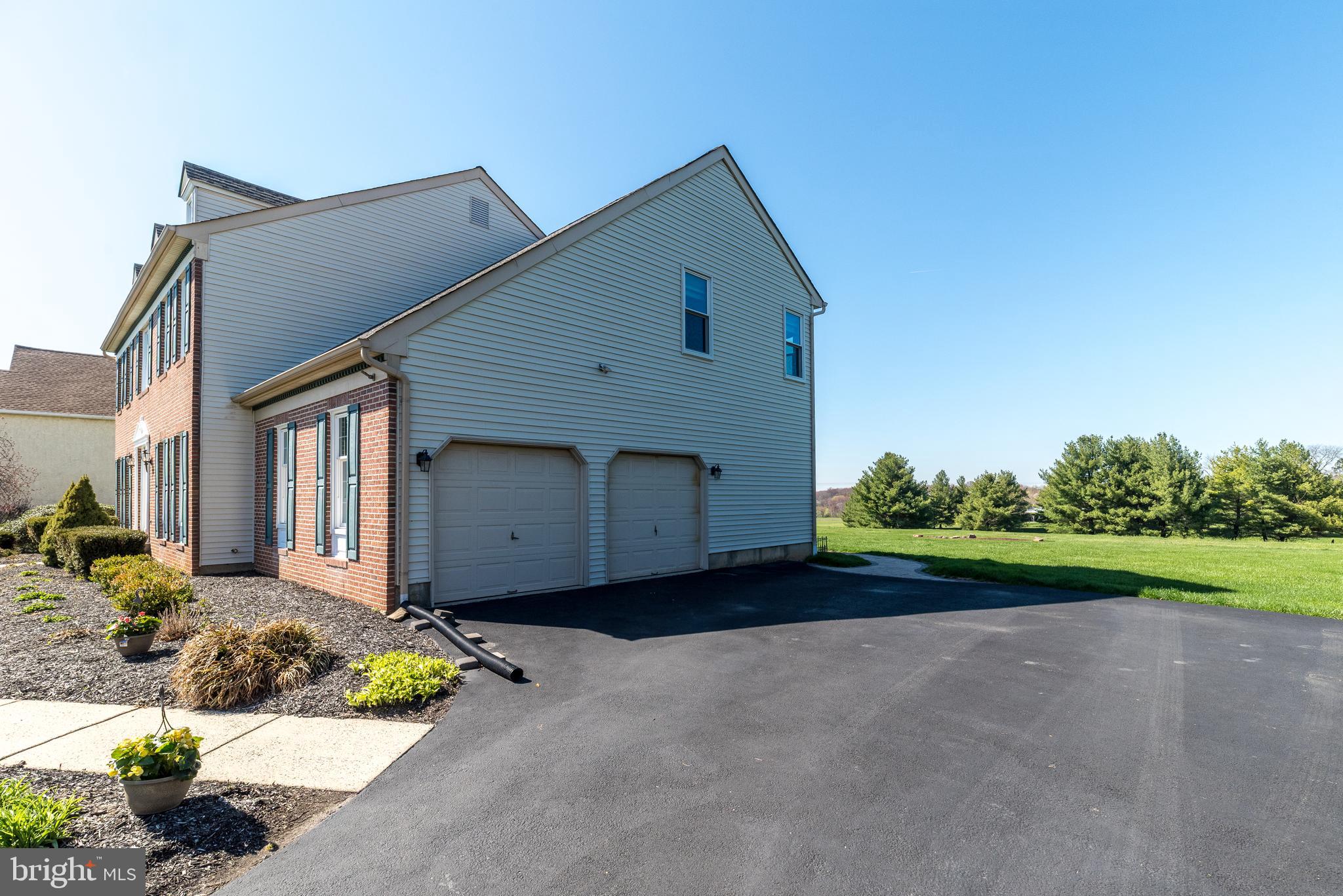 NORTHAMPTON CHASE - Residential