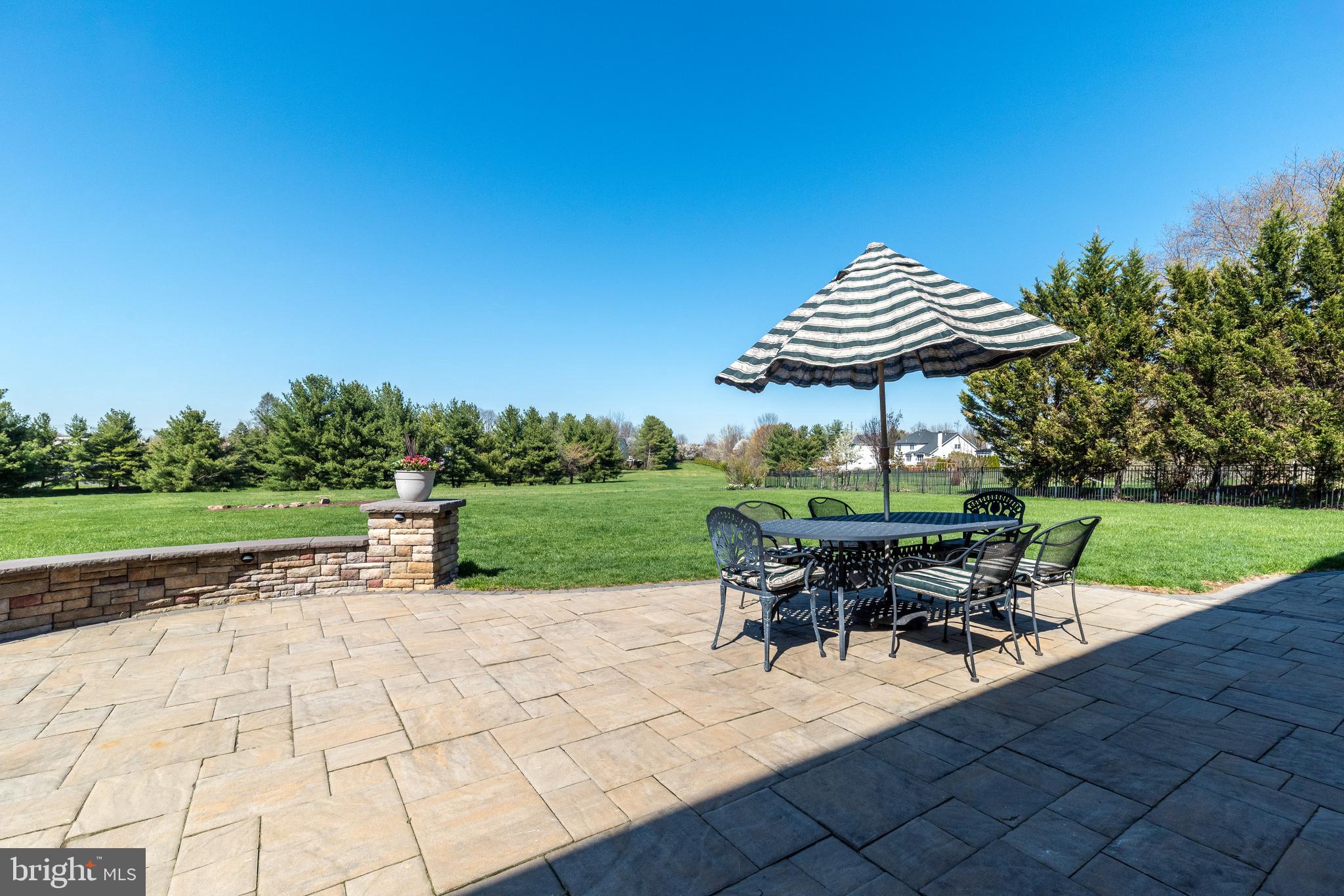 NORTHAMPTON CHASE - Residential