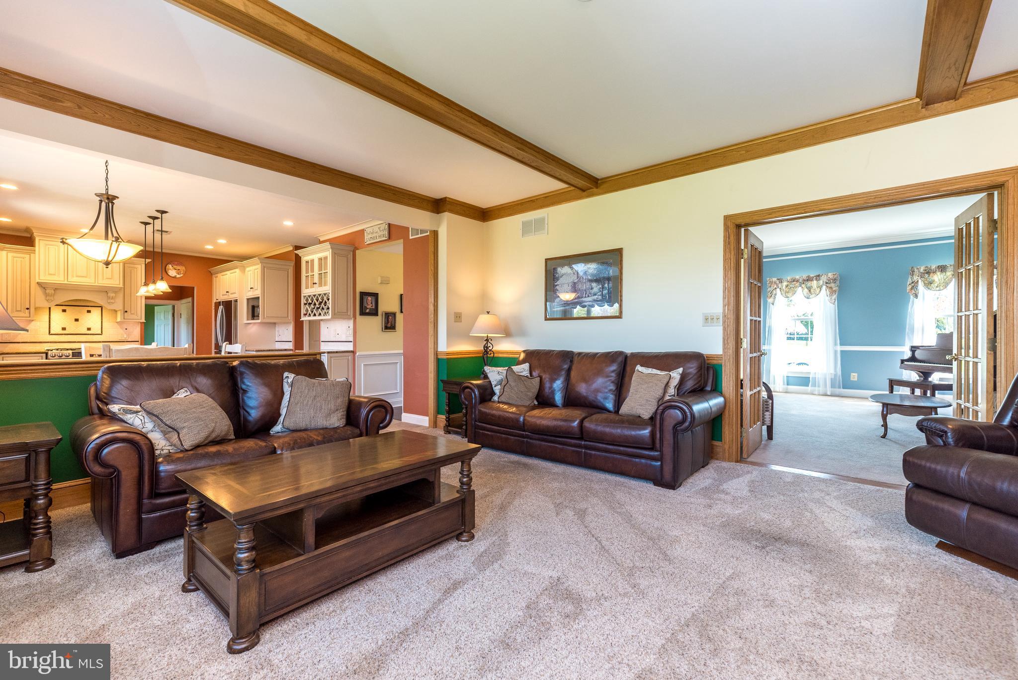 NORTHAMPTON CHASE - Residential