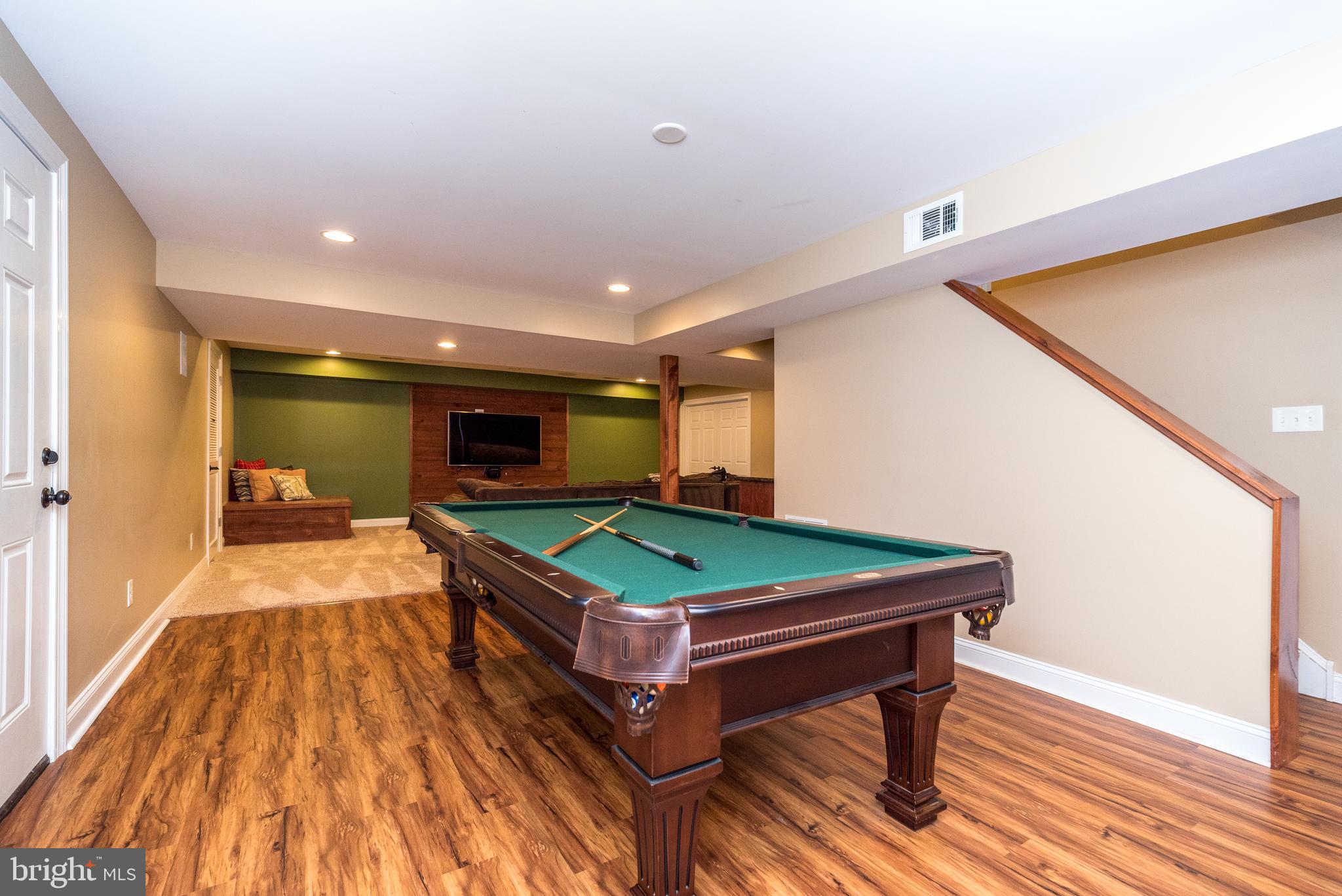 NORTHAMPTON CHASE - Residential