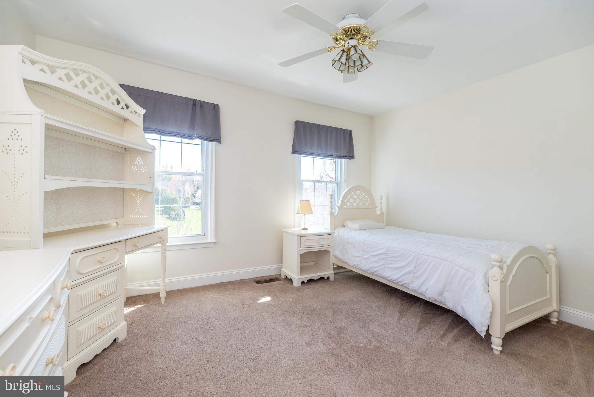 NORTHAMPTON CHASE - Residential