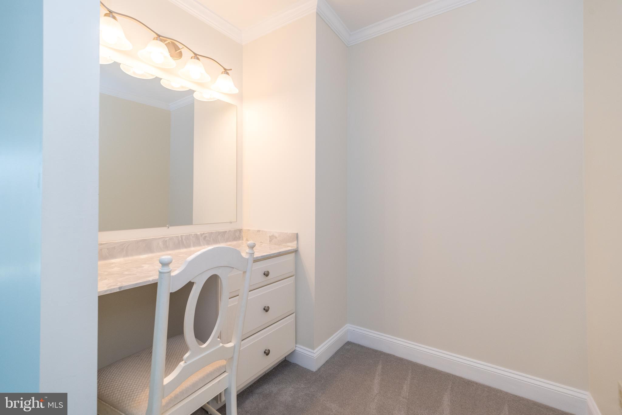 NORTHAMPTON CHASE - Residential