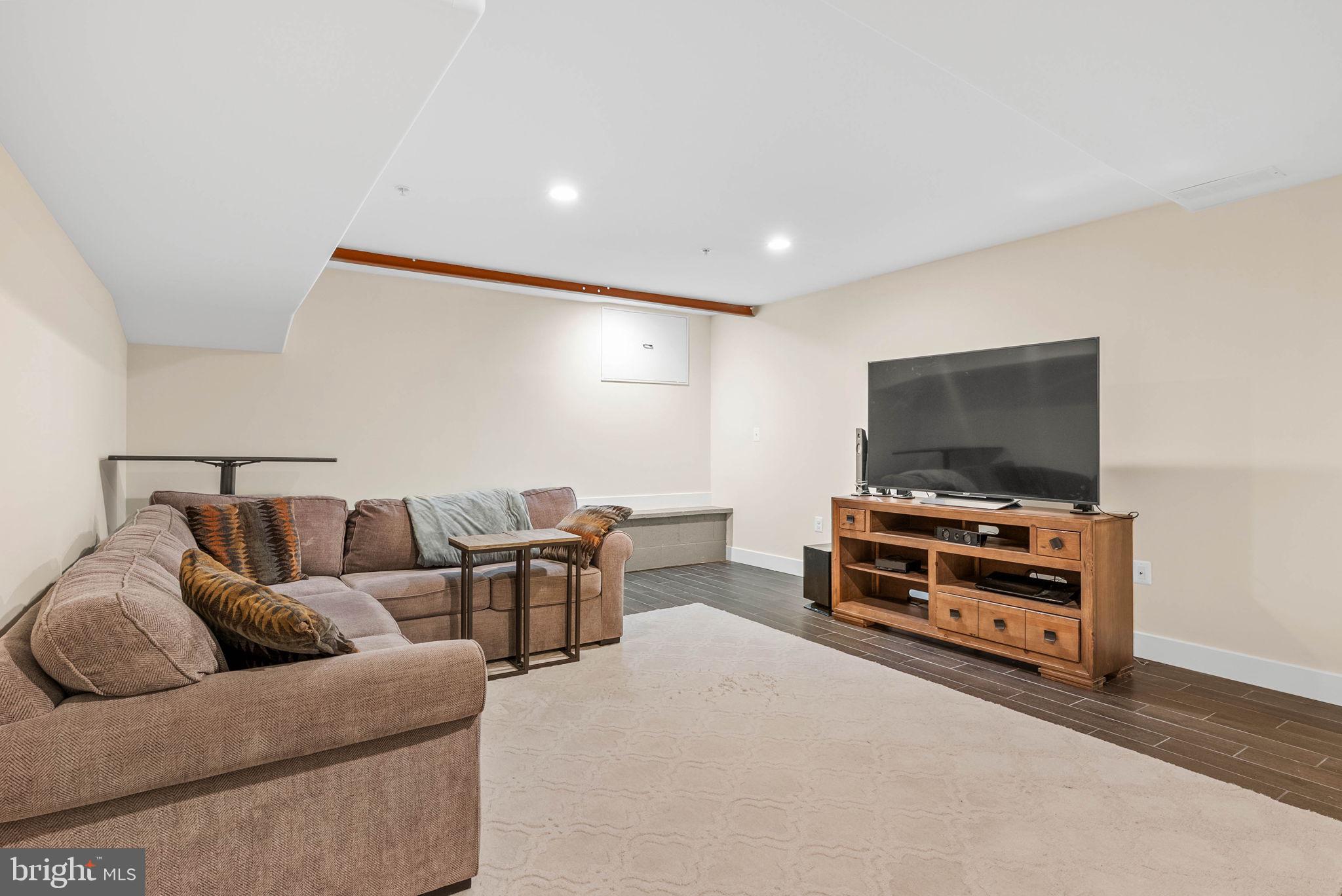 BELLA VISTA - Residential