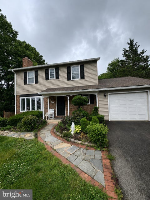 Photo of 2706 Popkins Lane, ALEXANDRIA, VA 22306 (MLS # VAFX2329528)