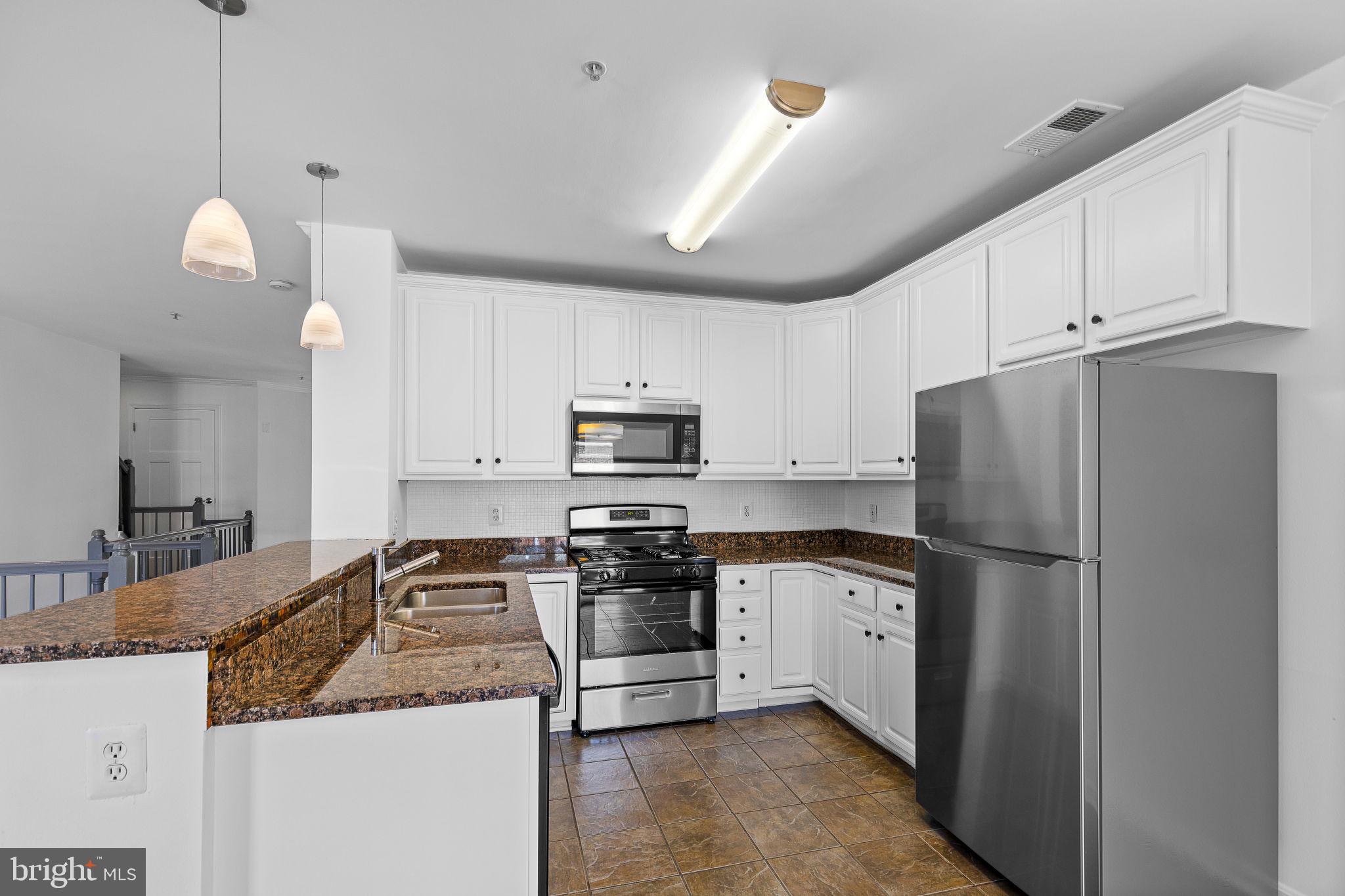 OLD TOWN GREENS - Residential