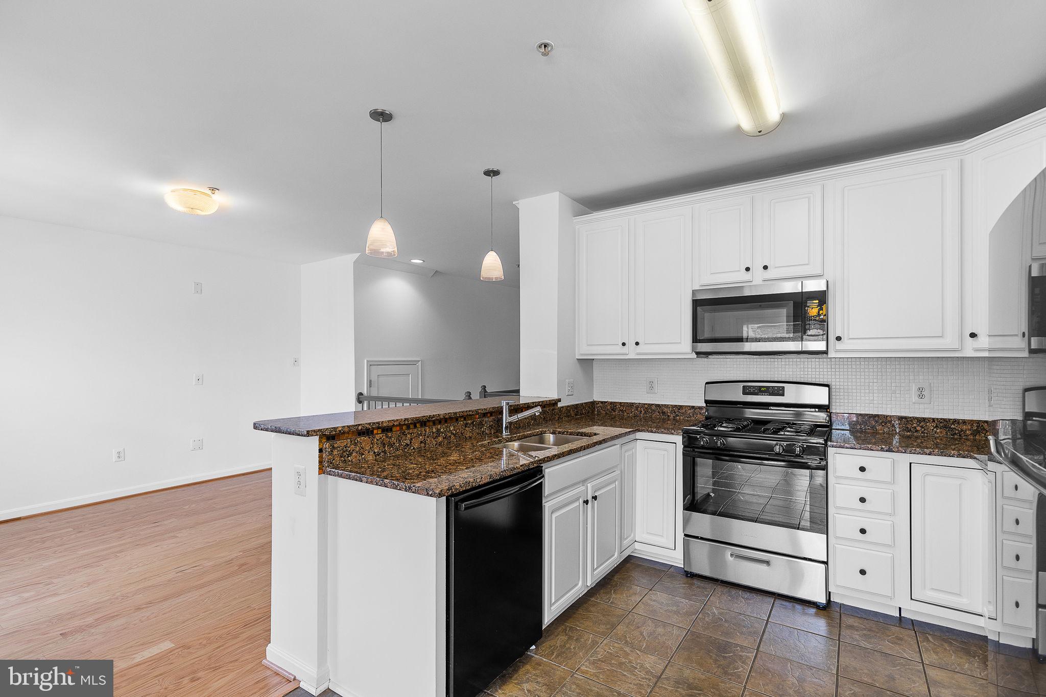 OLD TOWN GREENS - Residential