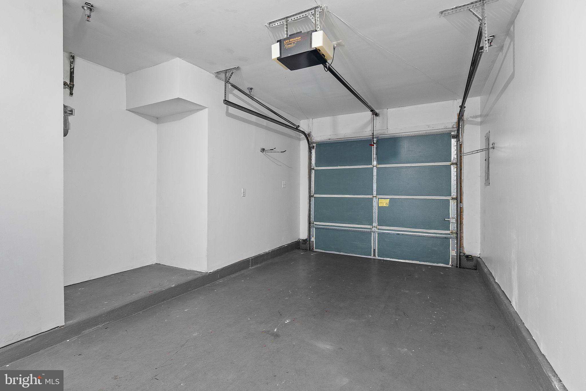 OLD TOWN GREENS - Residential