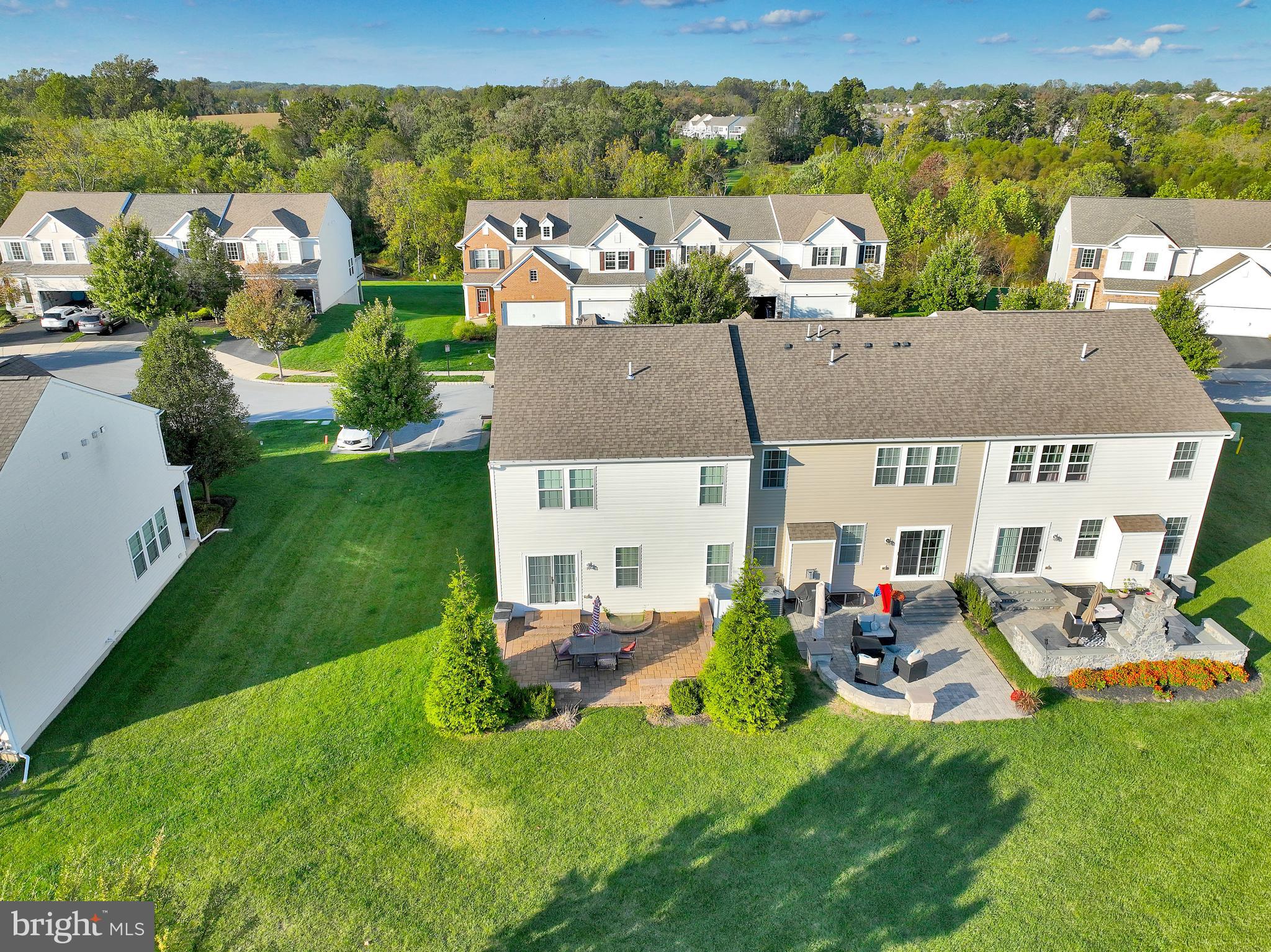 APPLECROSS - Residential Lease