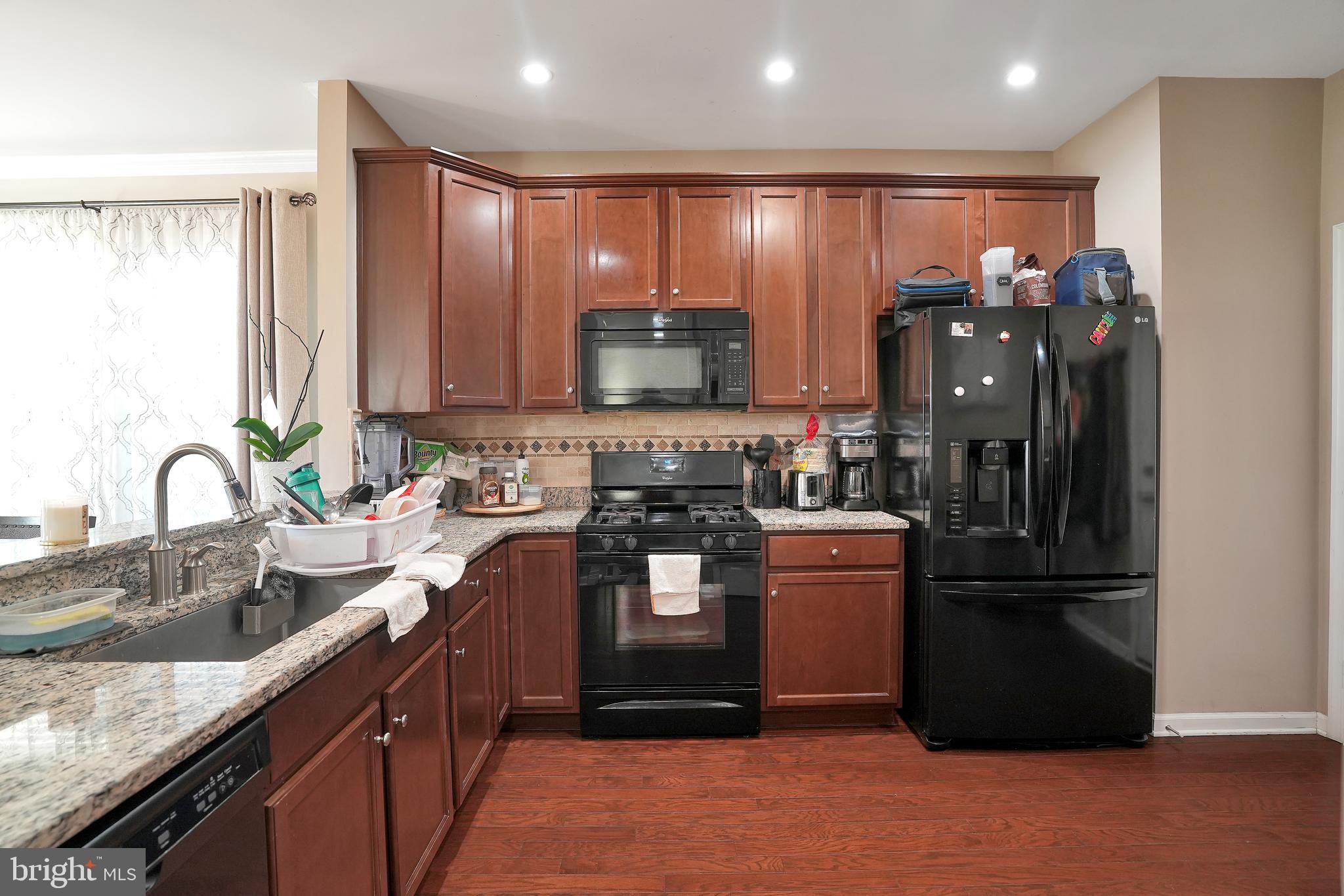 APPLECROSS - Residential Lease