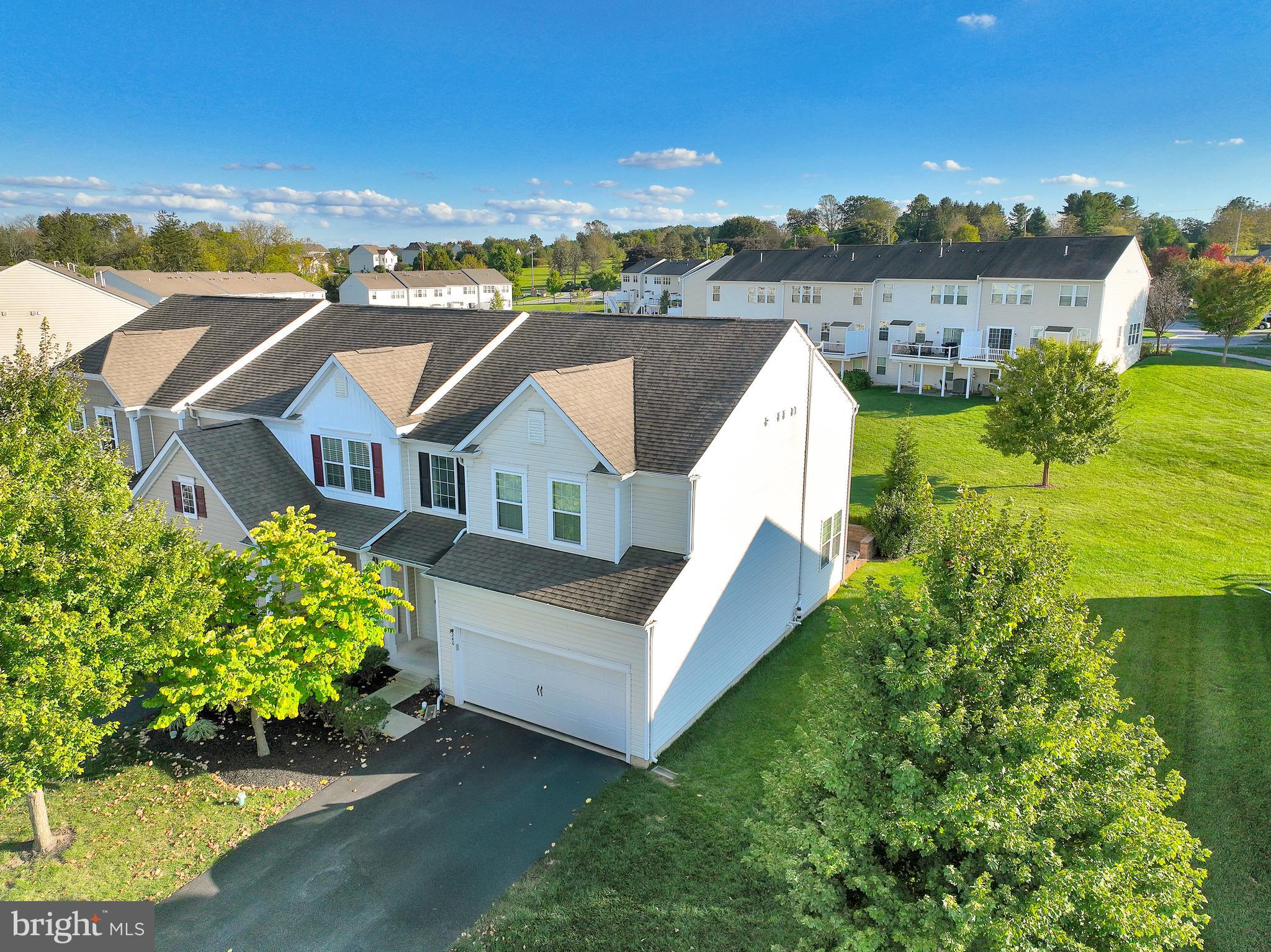 APPLECROSS - Residential Lease