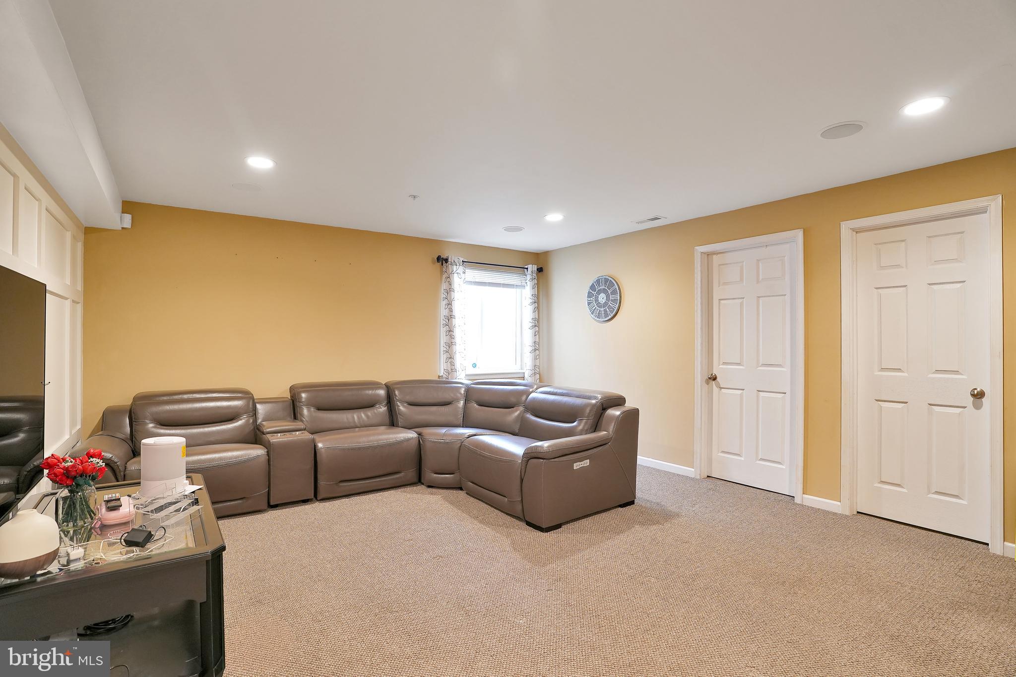 APPLECROSS - Residential Lease