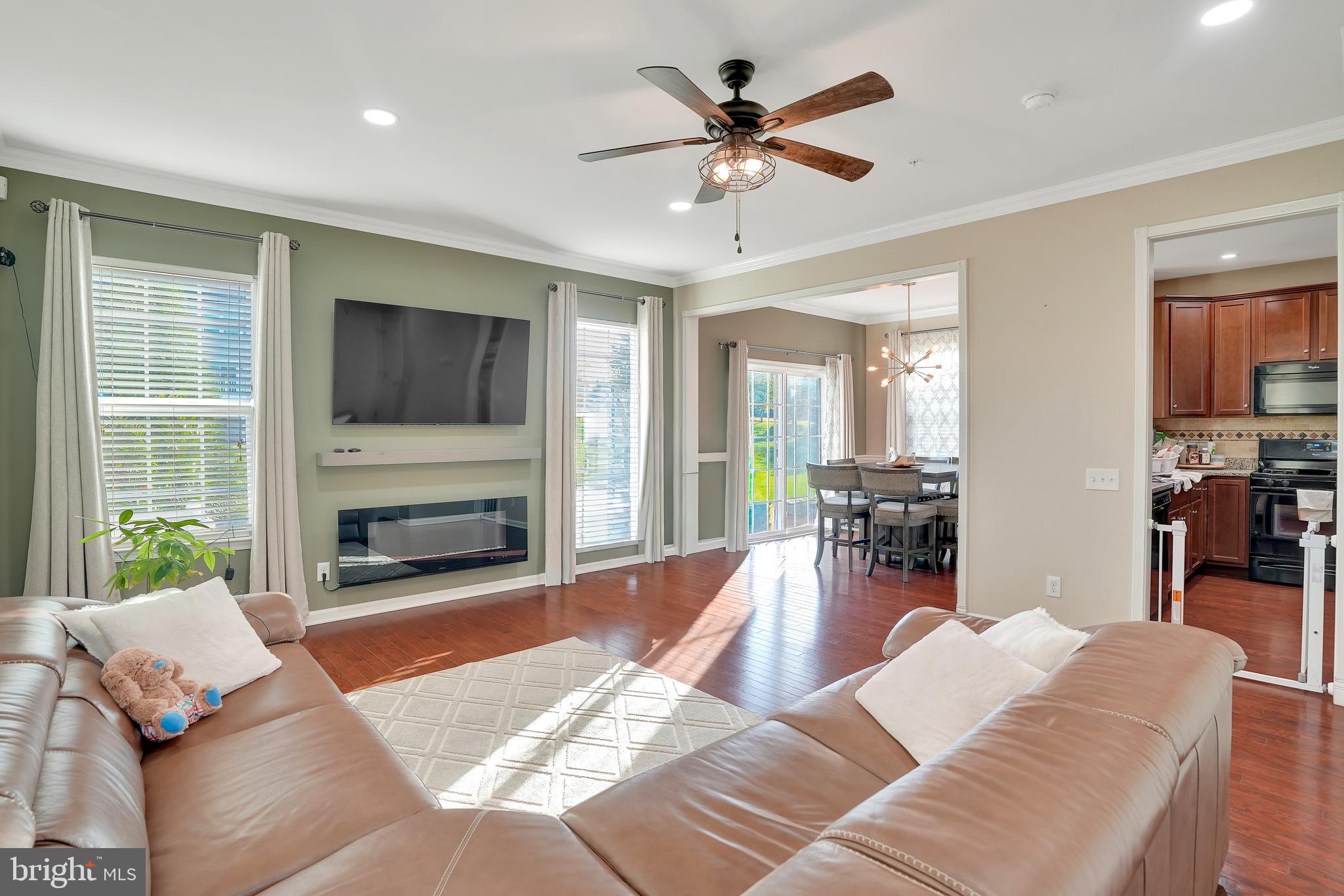 APPLECROSS - Residential Lease