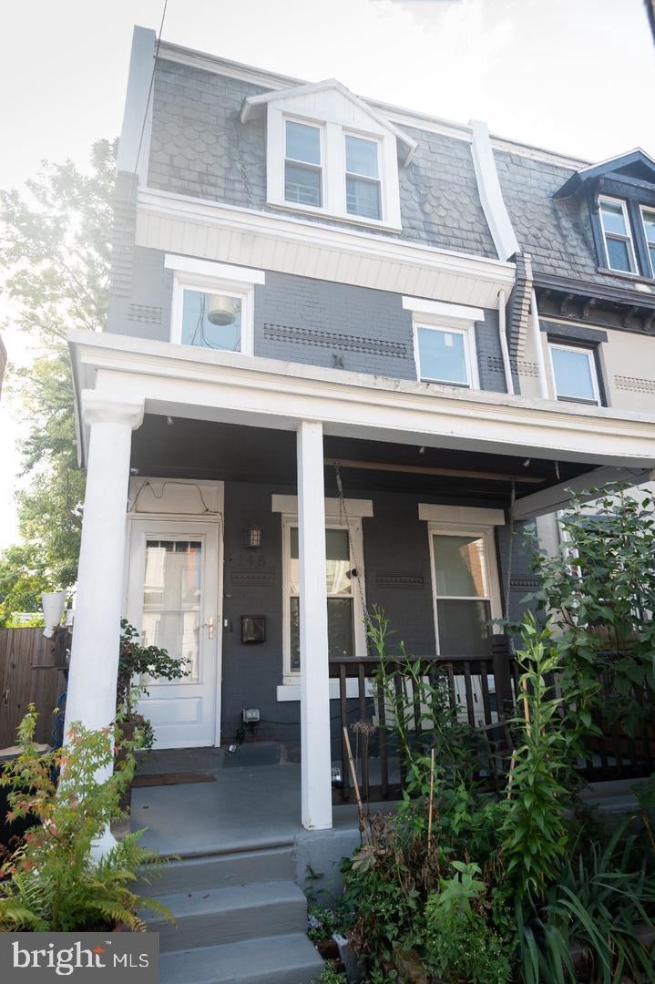 148 E DUVAL STREET