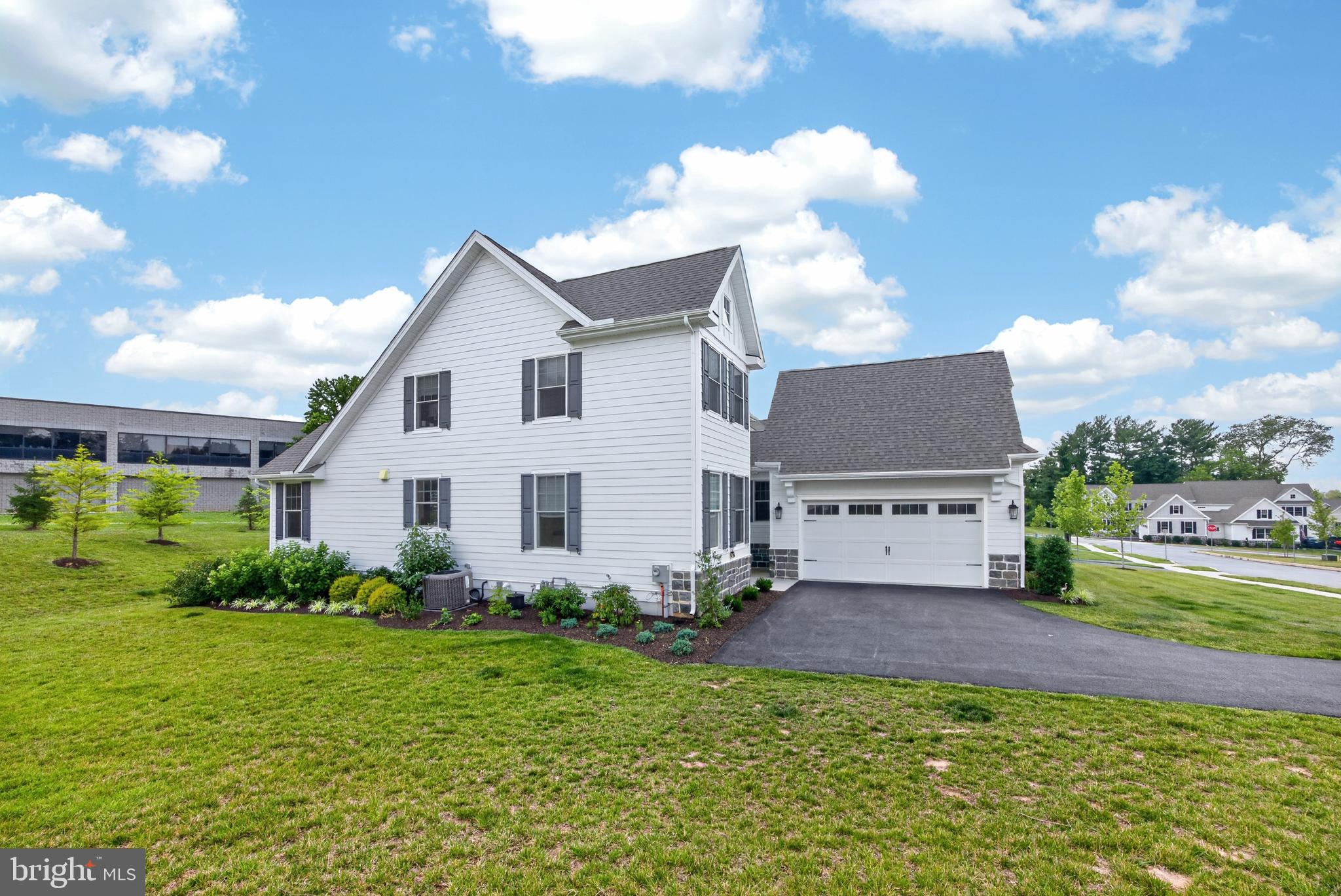306 MERION COURT