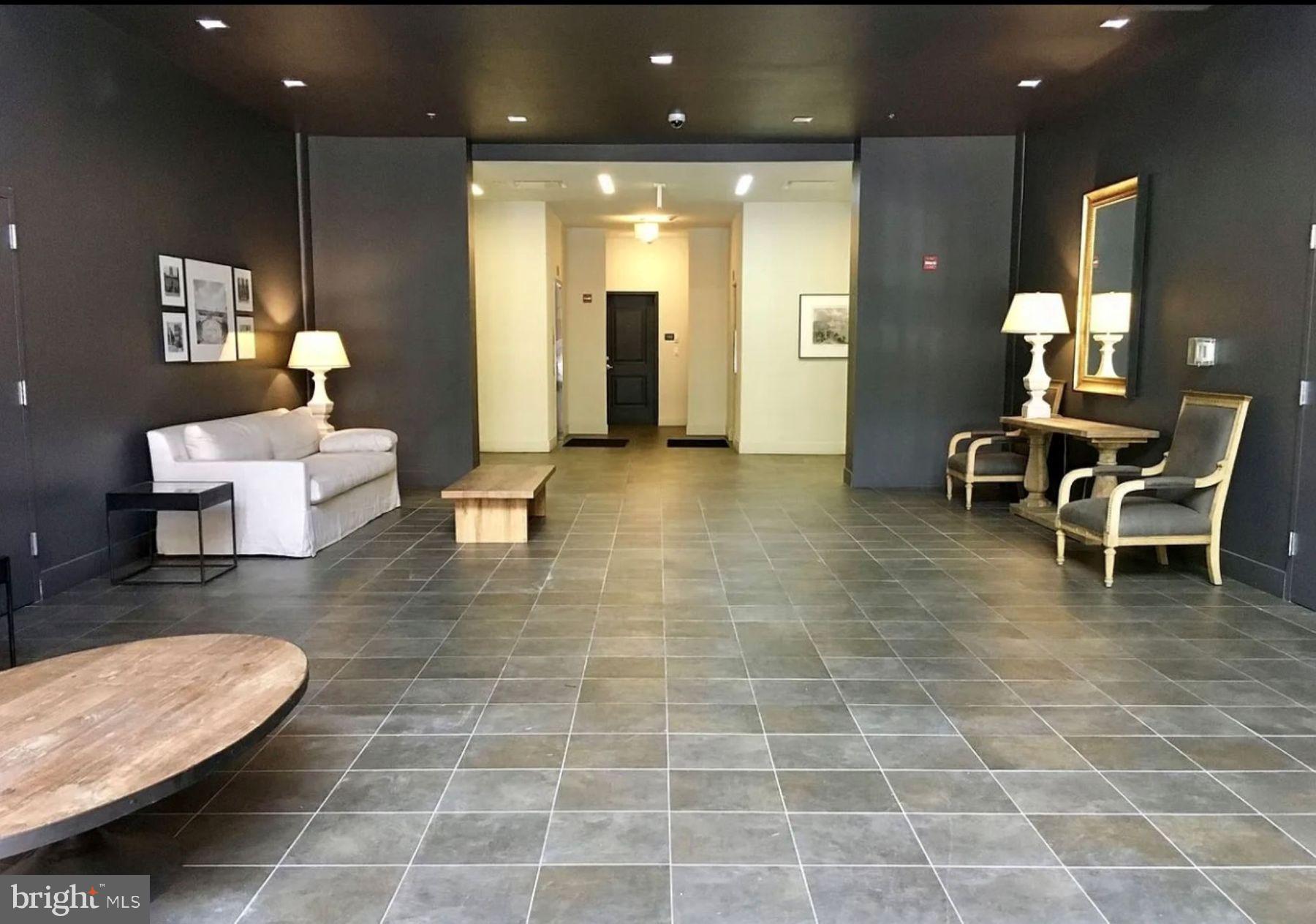 MOUNT VERNON PLACE HISTORIC DISTRICT - Residential Lease