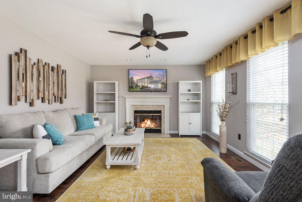 STAFFORD LAKES VILLAGE - Residential