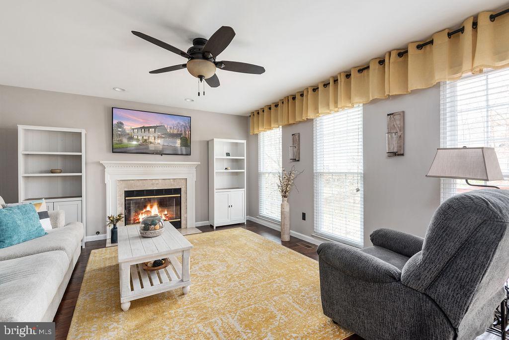 STAFFORD LAKES VILLAGE - Residential