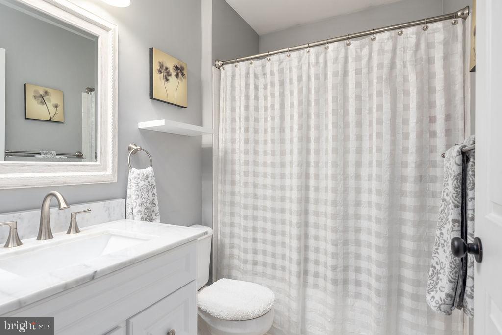 STAFFORD LAKES VILLAGE - Residential